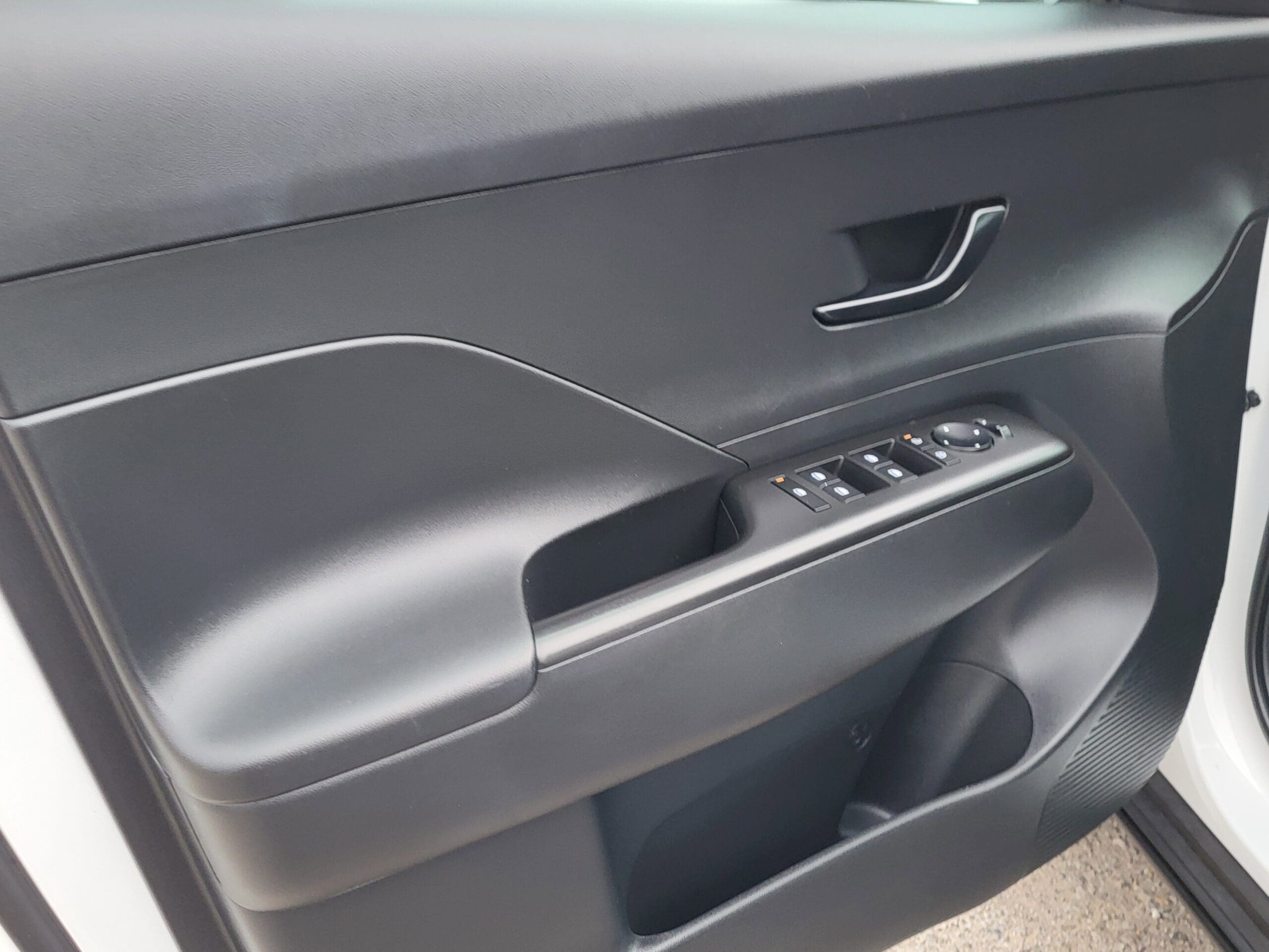 2024 Hyundai Kona - Image 6