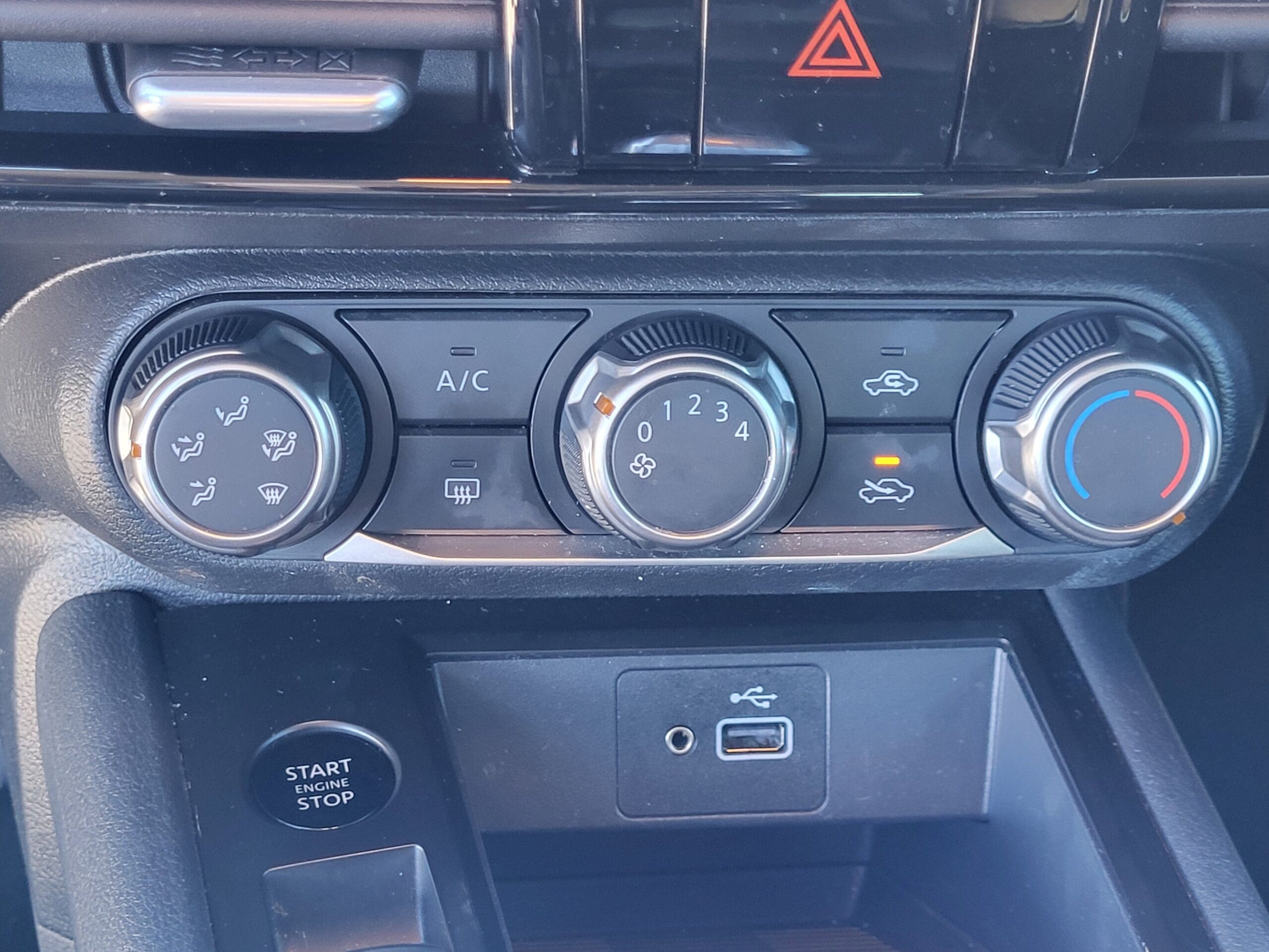 2025 Nissan Kicks - Image 22