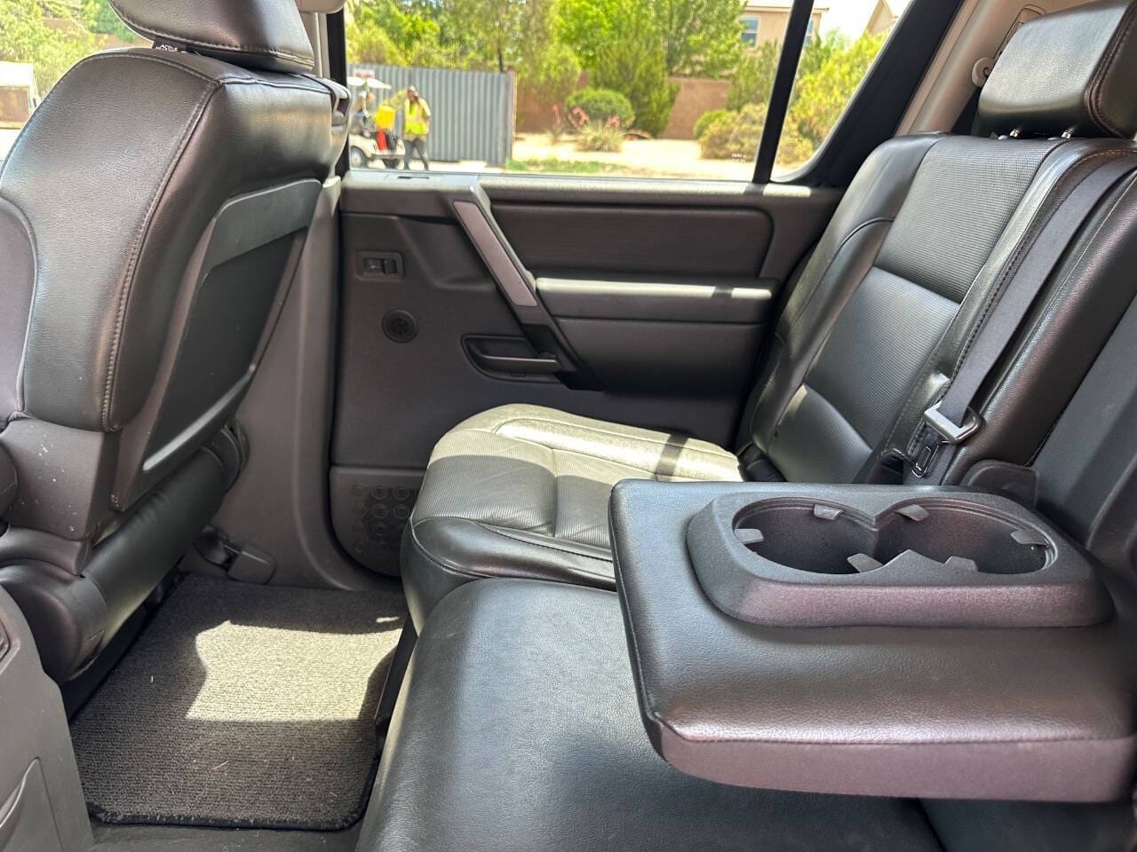 2006 Nissan Armada - Image 11