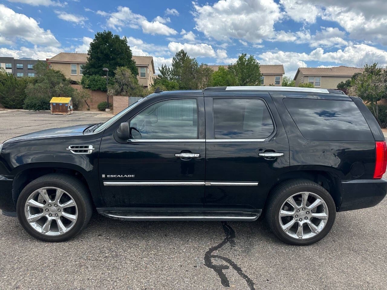 2007 Cadillac Escalade - Image 3