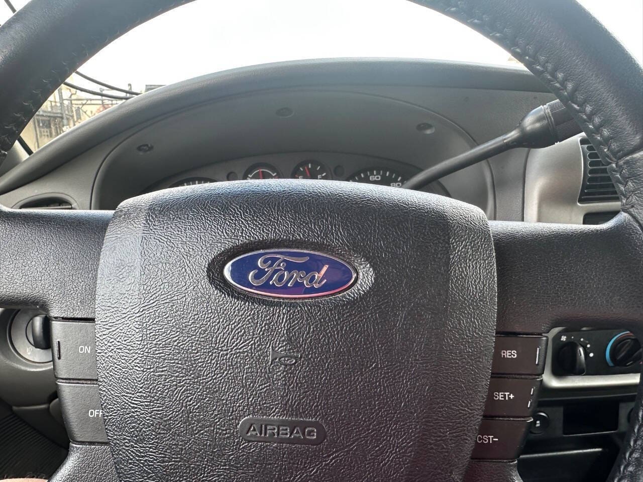 2010 Ford Ranger - Image 11