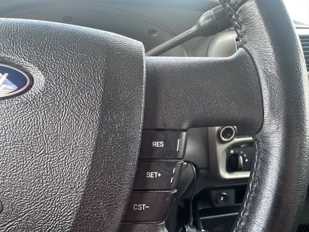 2010 Ford Ranger - Image 12