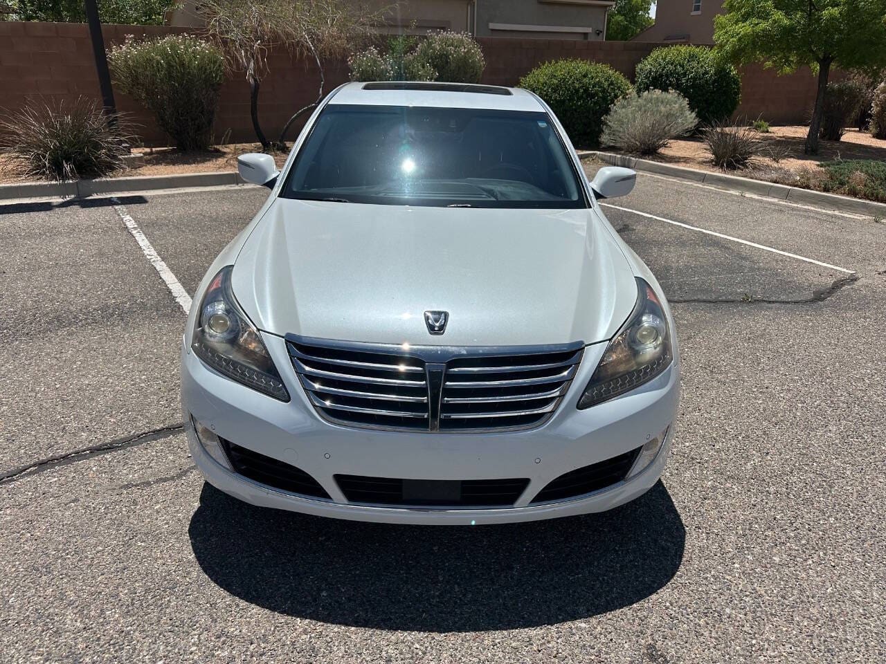 2012 Hyundai Equus - Image 4