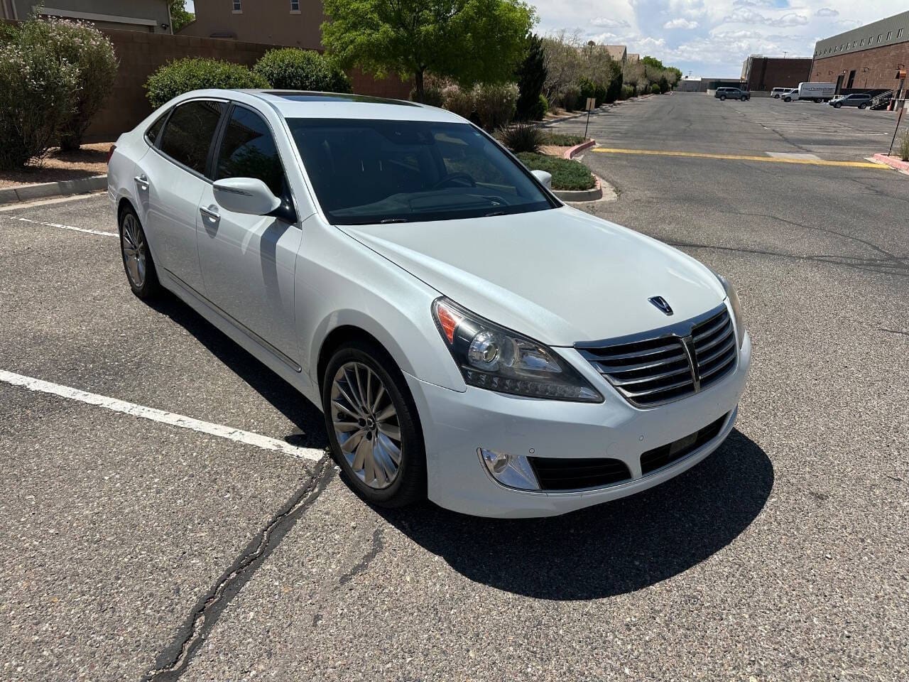 2012 Hyundai Equus - Image 5