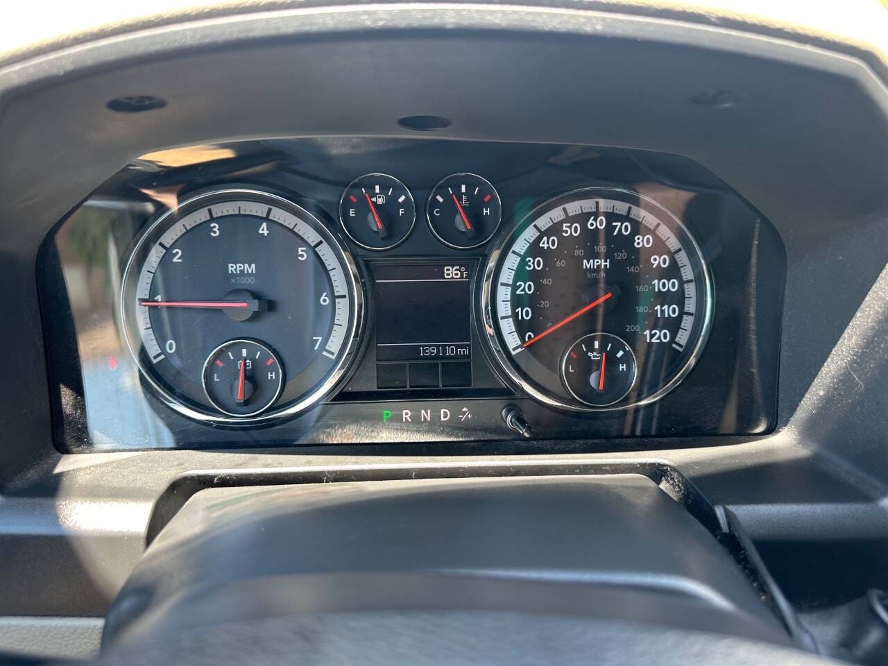 2012 RAM 1500 - Image 12