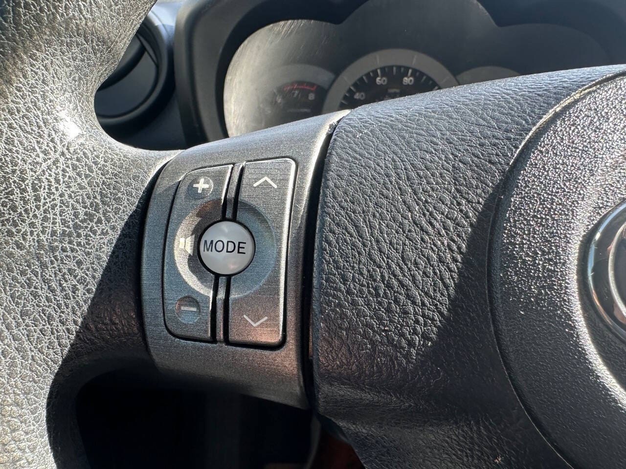 2012 Toyota RAV4 - Image 13