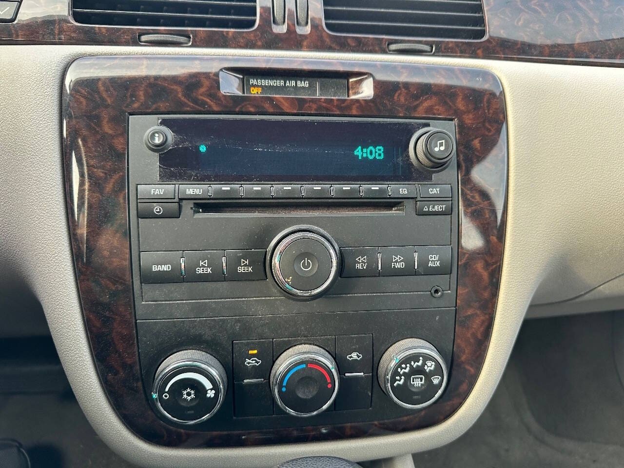 2013 Chevrolet Impala - Image 12