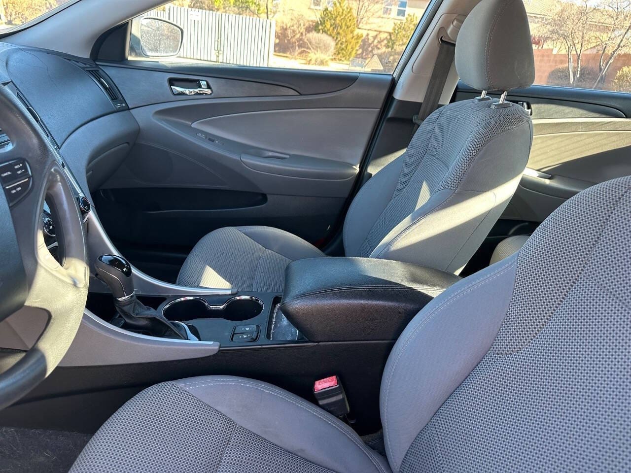 2013 Hyundai Sonata - Image 9