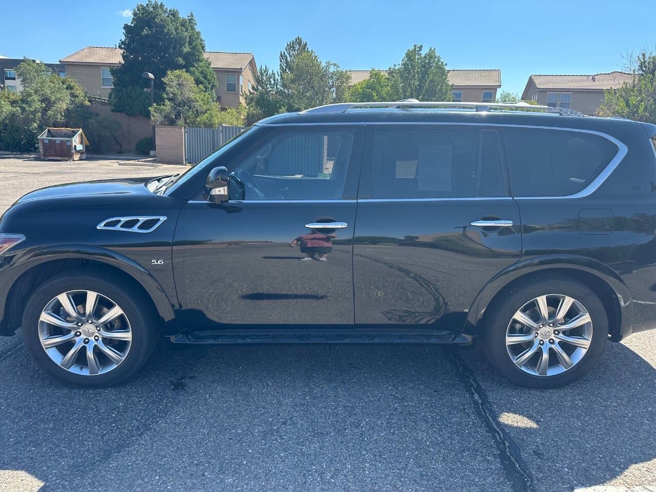 2014 Infiniti QX80 - Image 3
