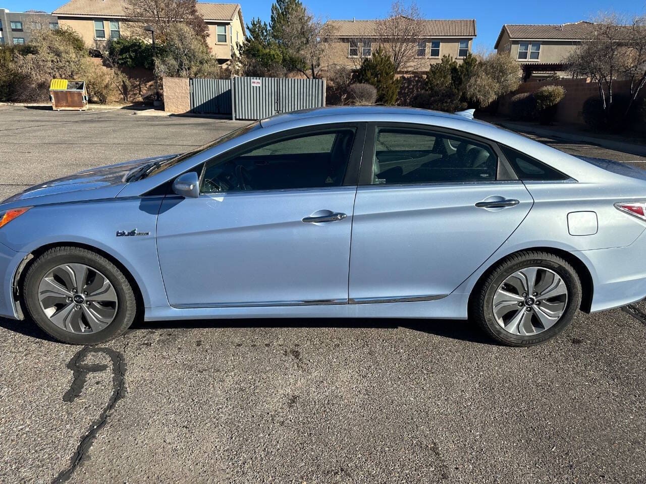 2015 Hyundai Sonata Hybrid - Image 3