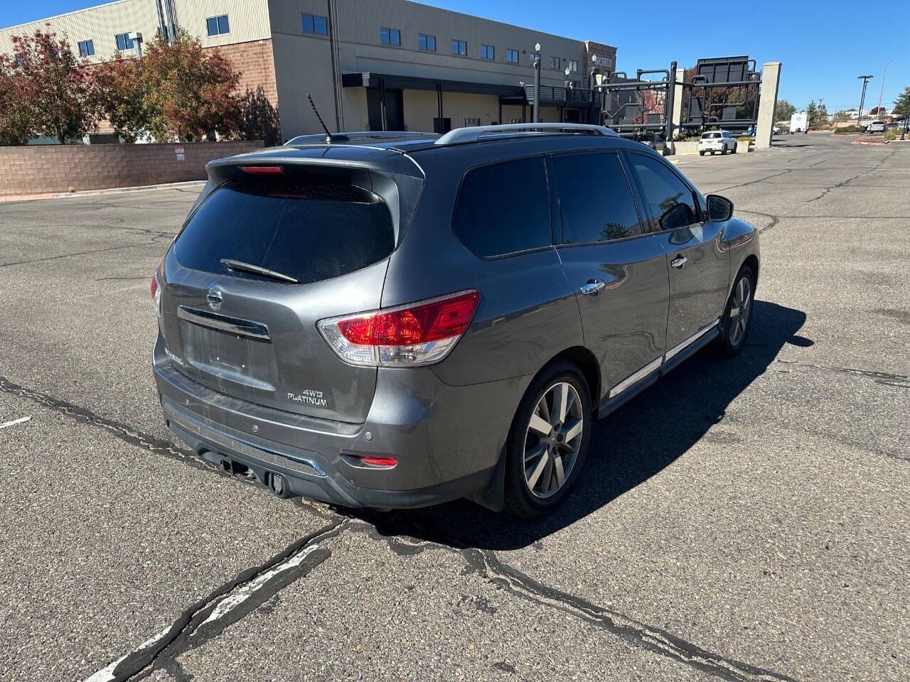 2016 Nissan Pathfinder - Image 7