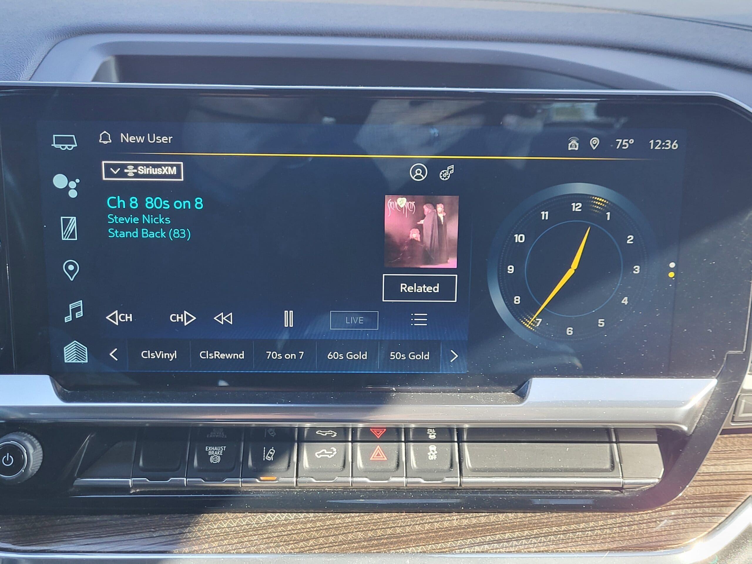 2024 Chevrolet Silverado 3500HD - Image 23