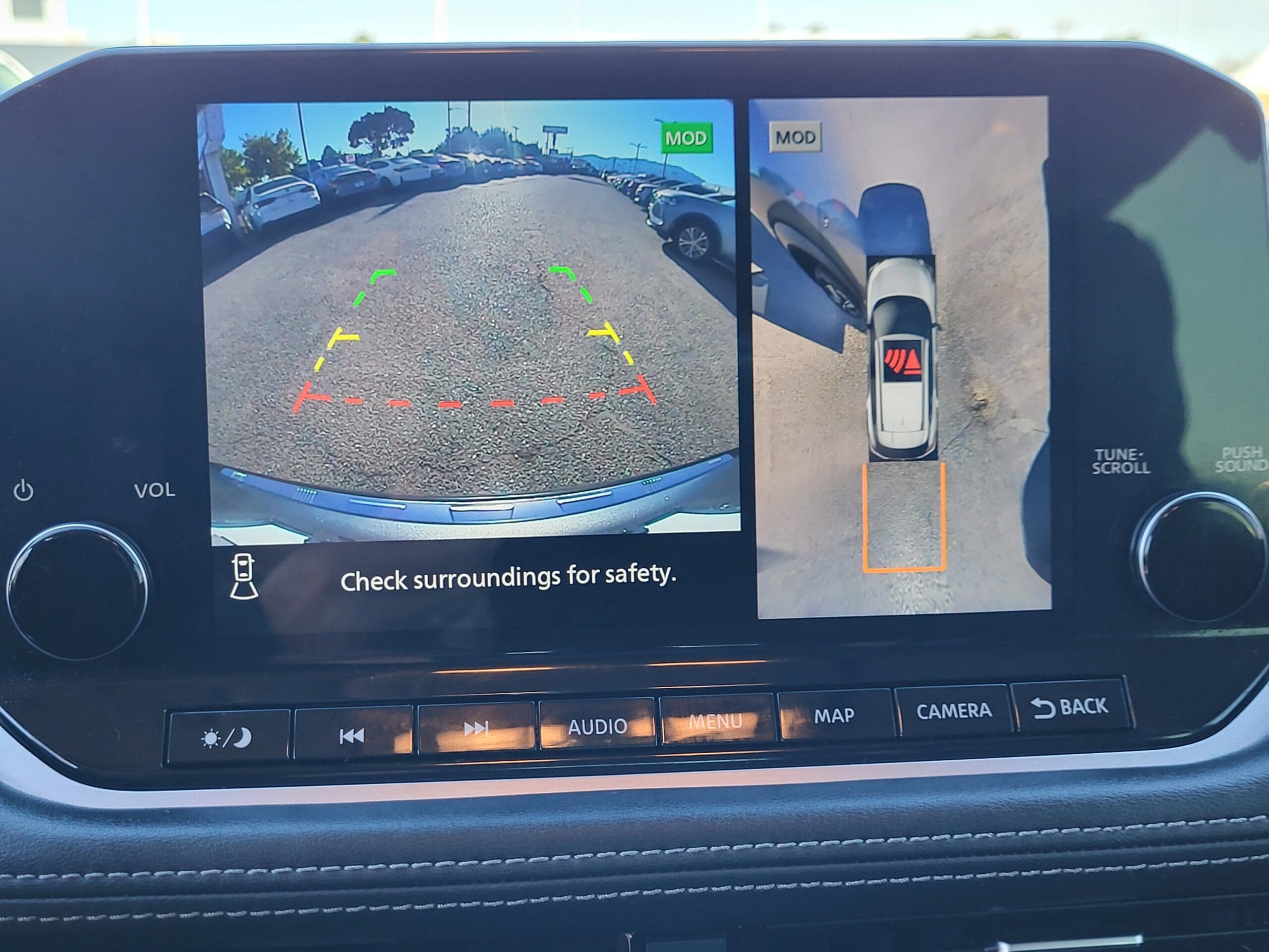 2023 Nissan Rogue - Image 23