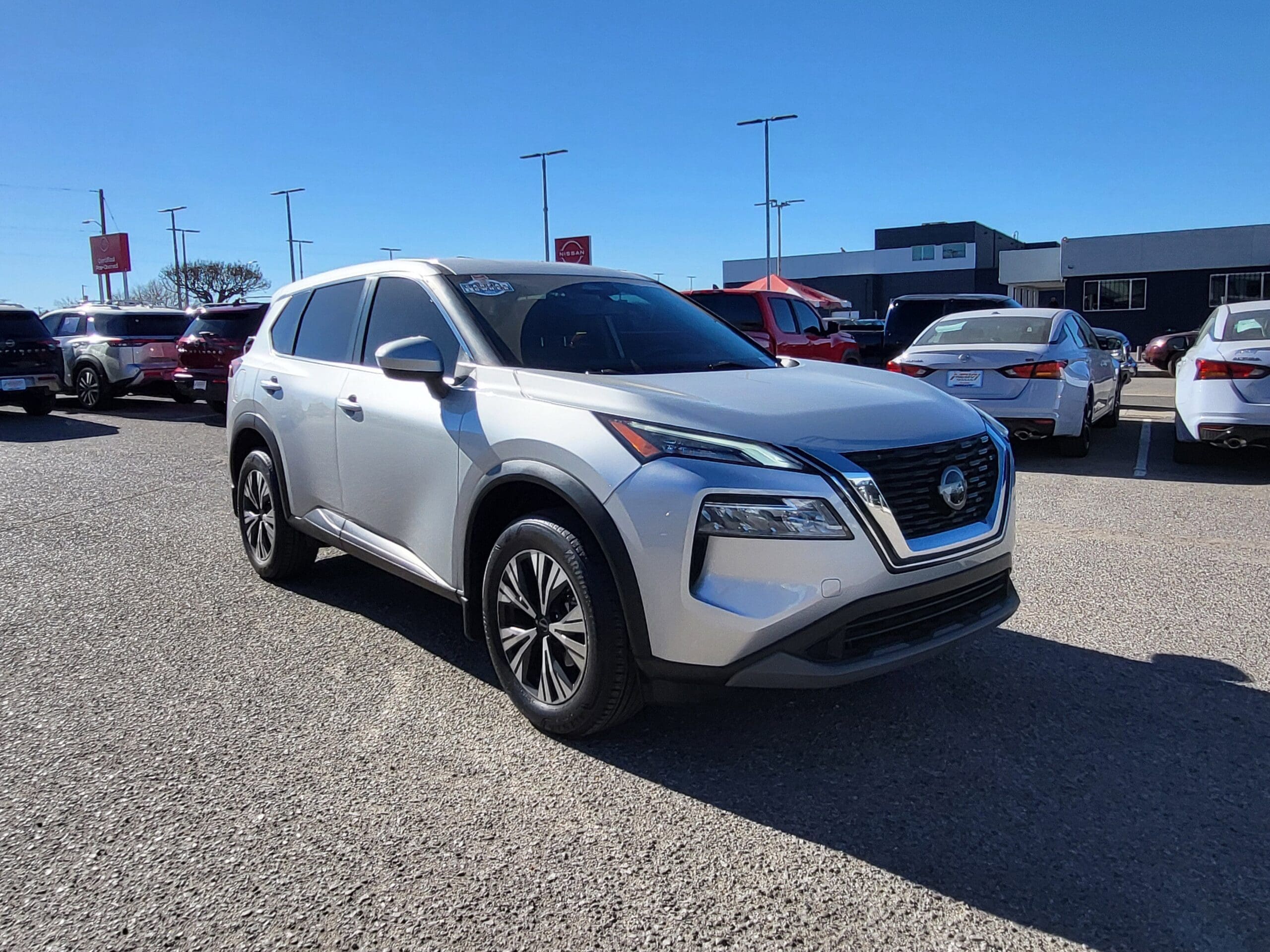 2023 Nissan Rogue - Image 4