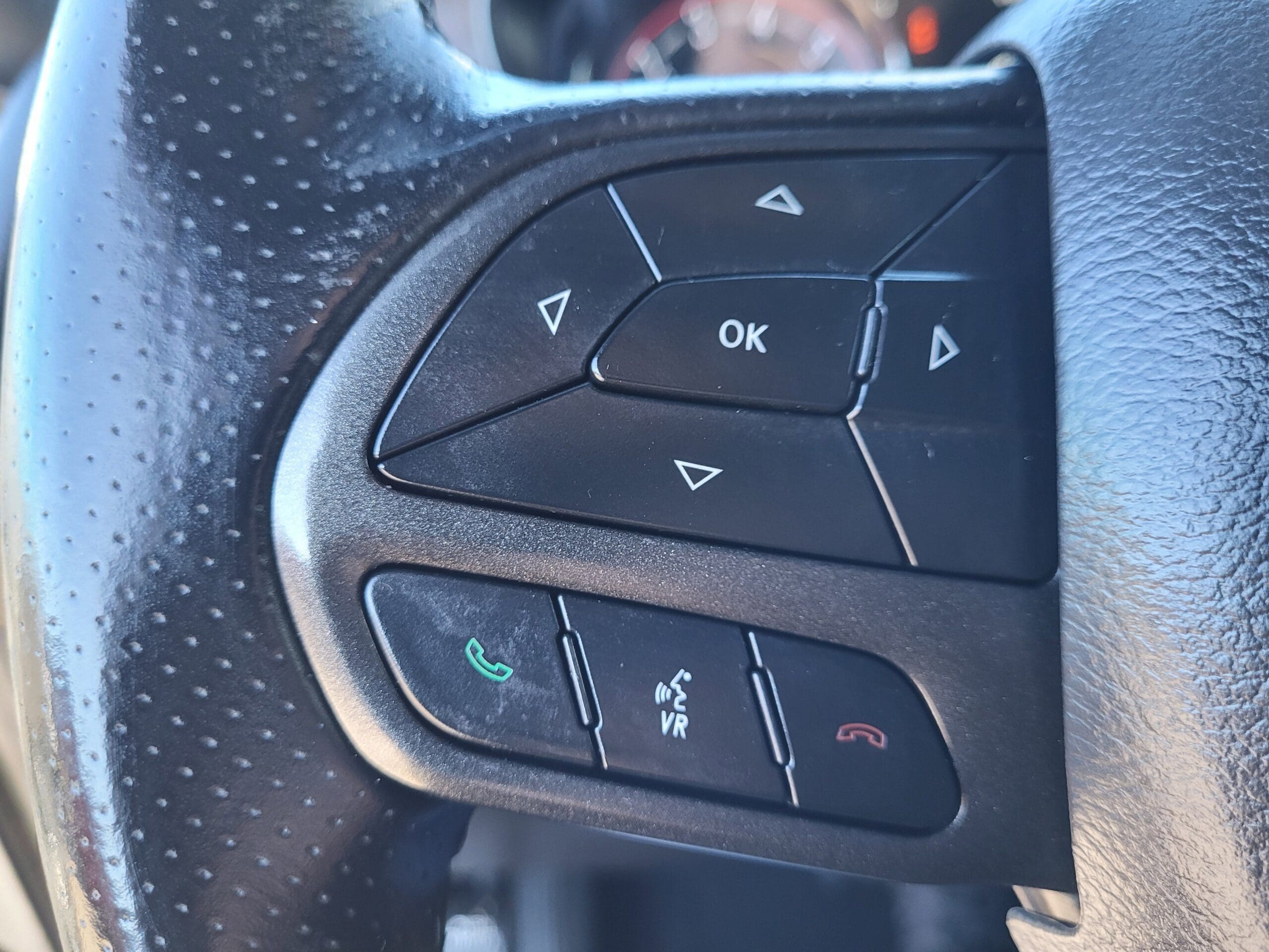 2021 Dodge Challenger - Image 18