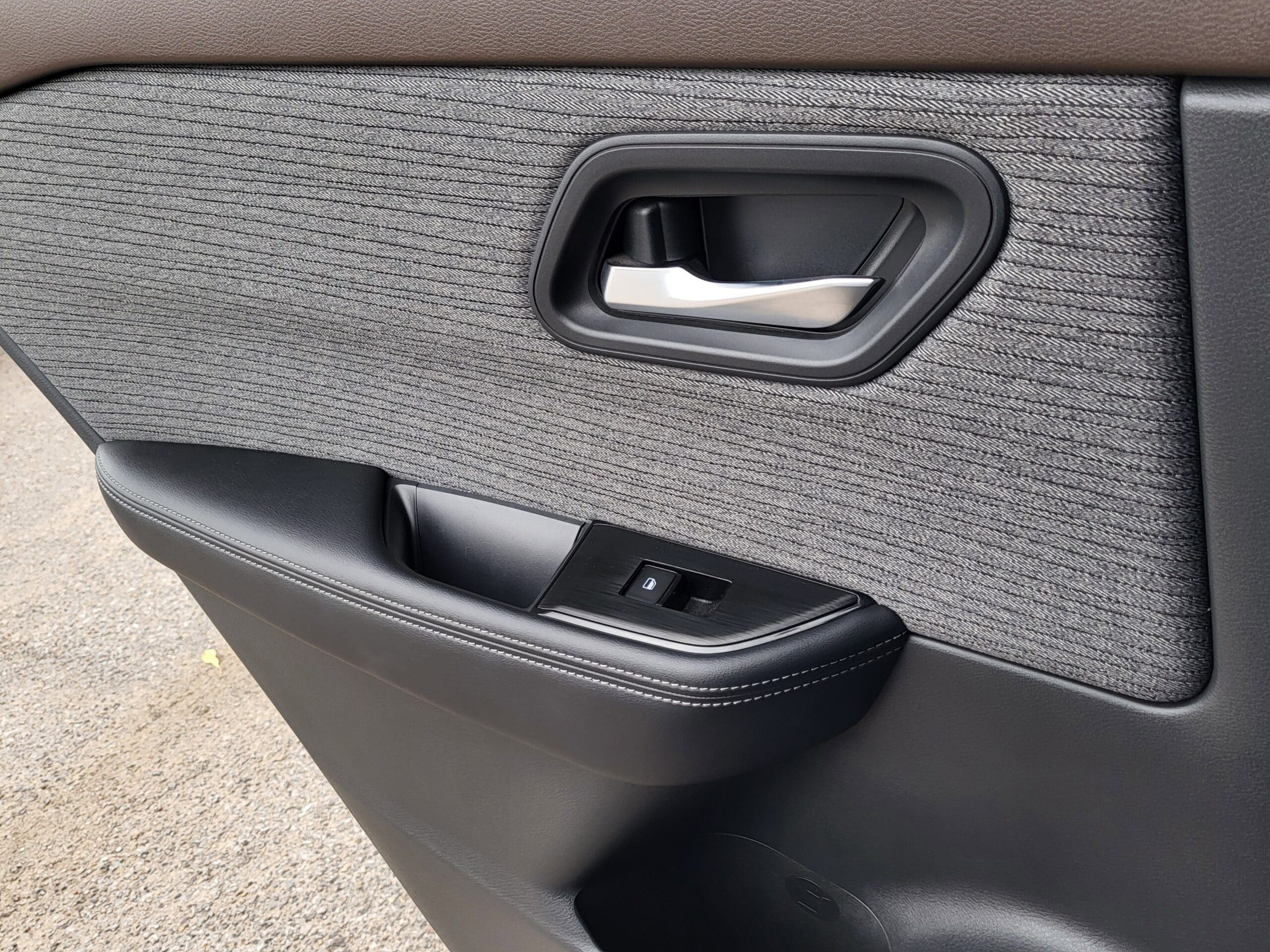 2022 Nissan Rogue - Image 10