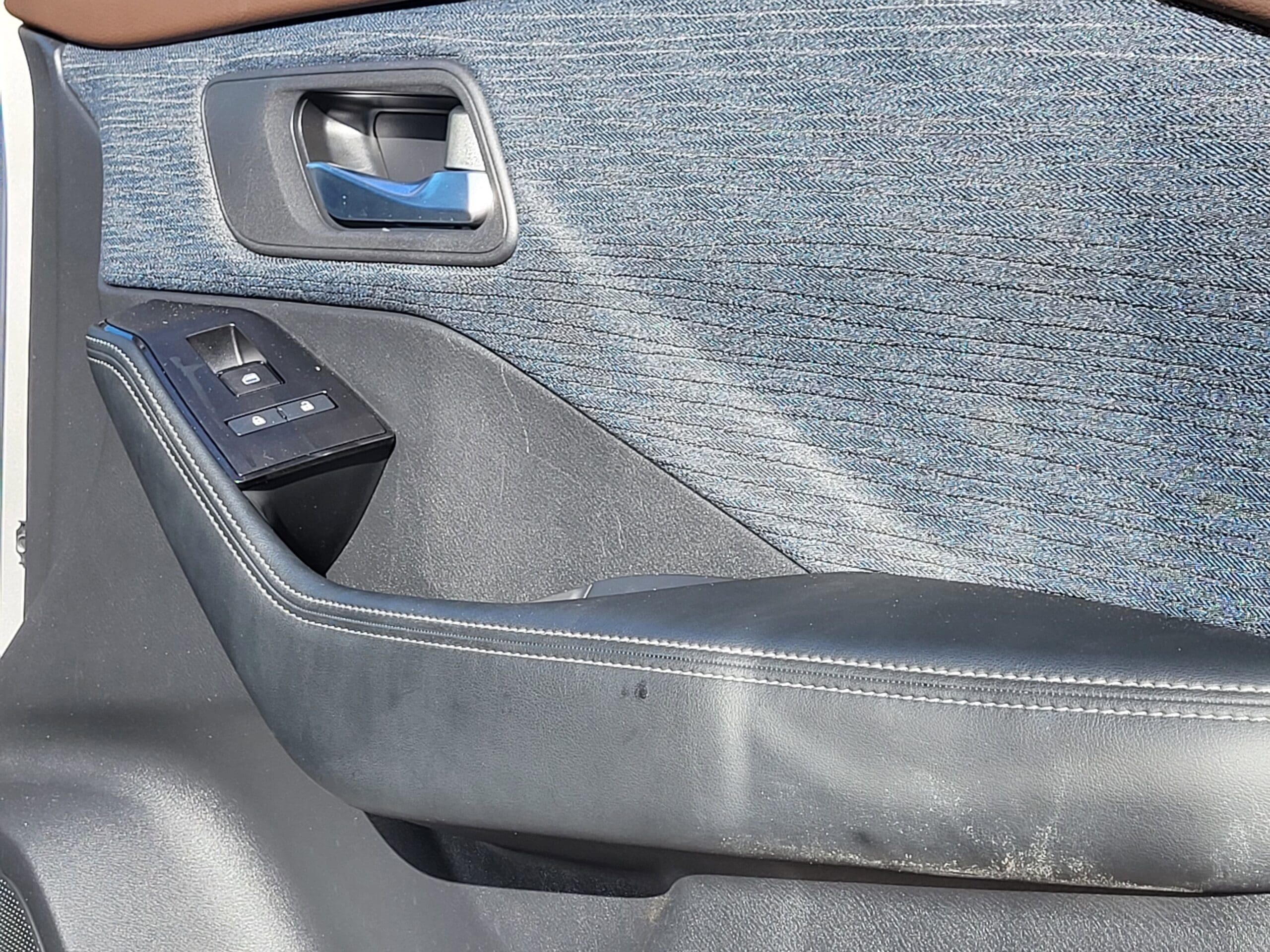 2023 Nissan Rogue - Image 16