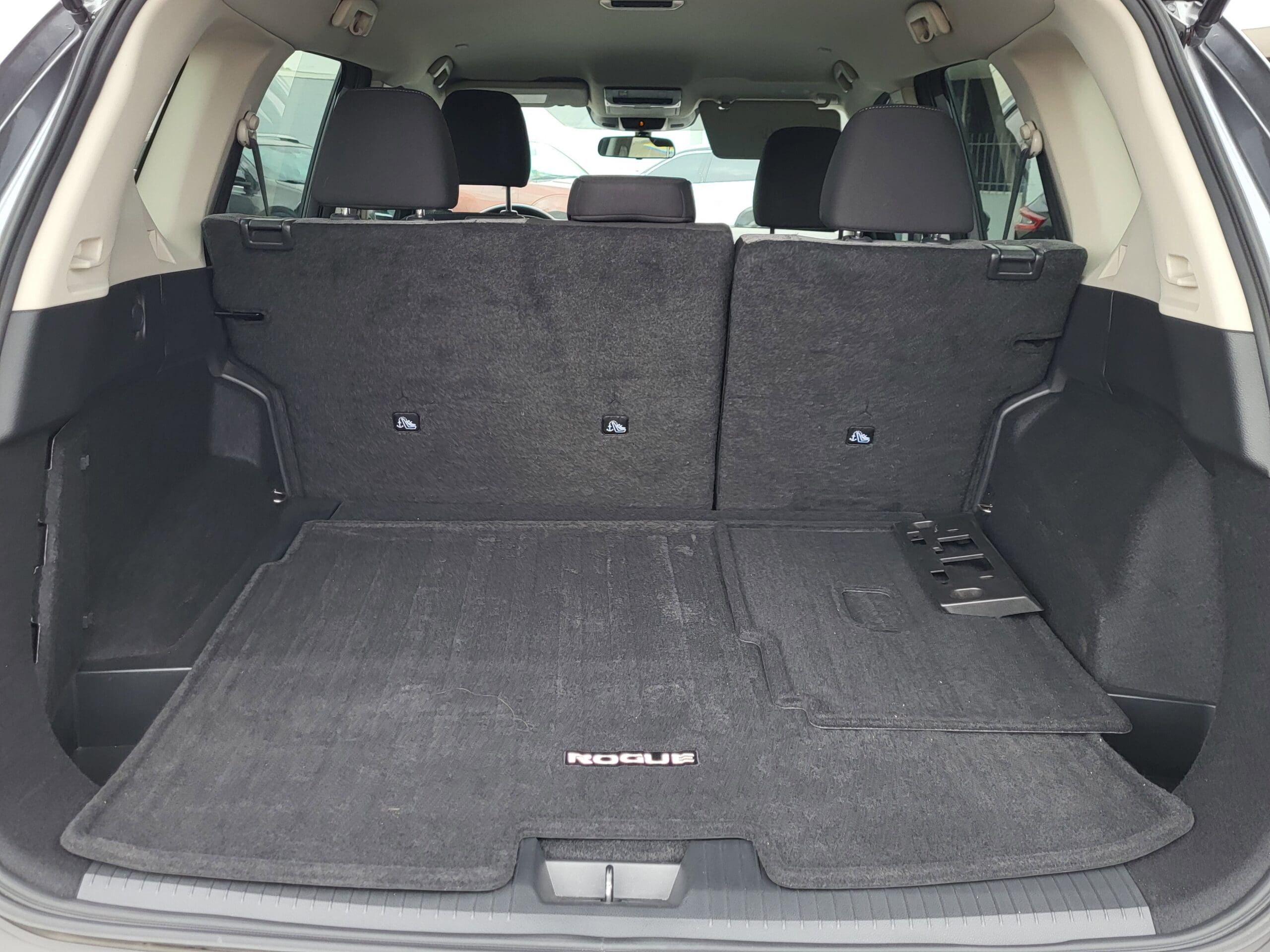 2022 Nissan Rogue - Image 12