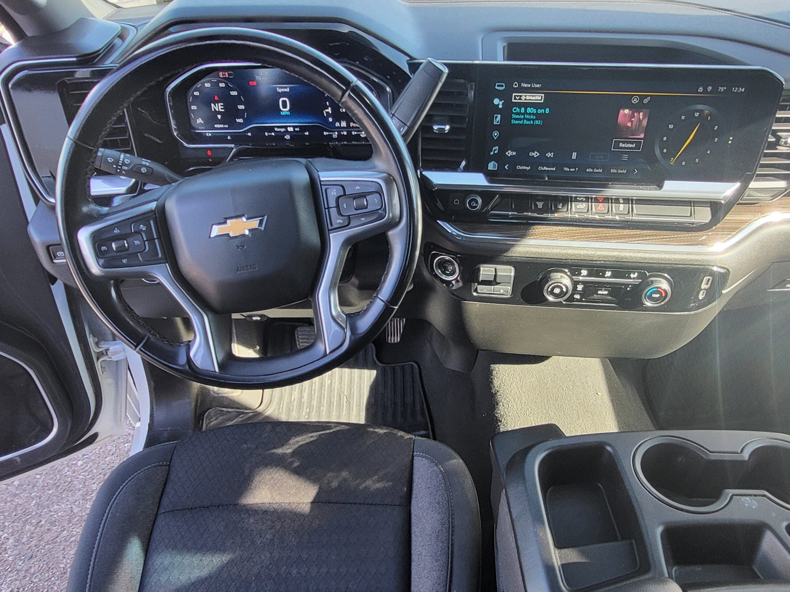 2024 Chevrolet Silverado 3500HD - Image 10