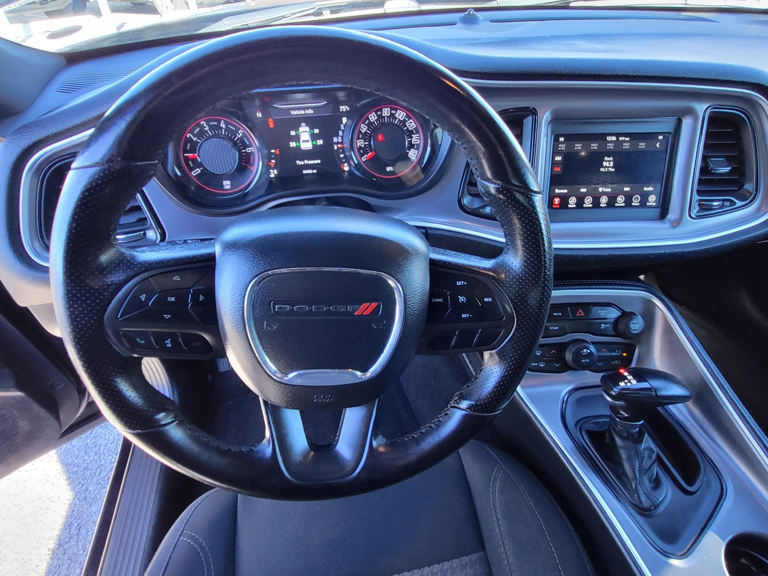 2021 Dodge Challenger - Image 10