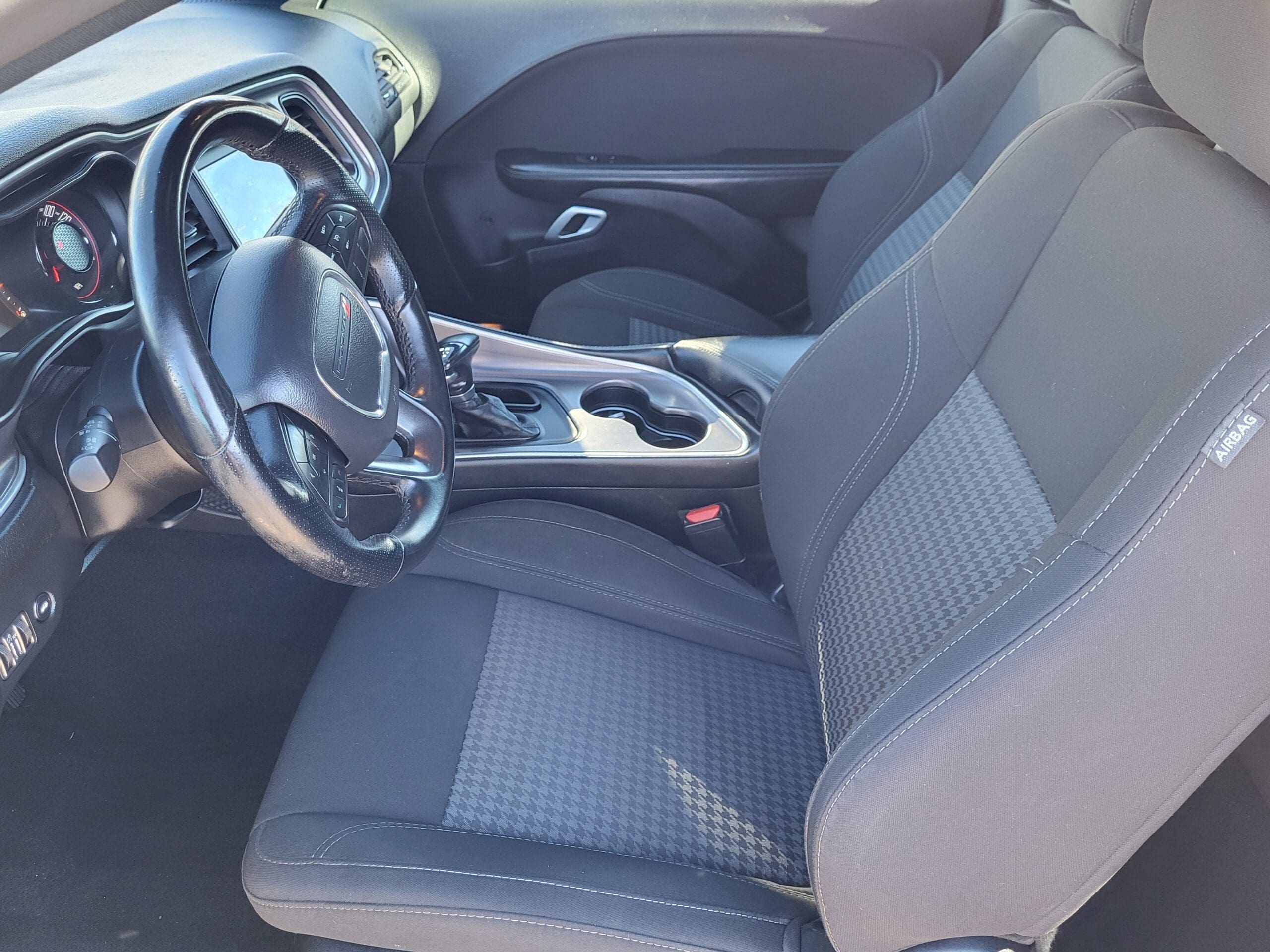 2021 Dodge Challenger - Image 8