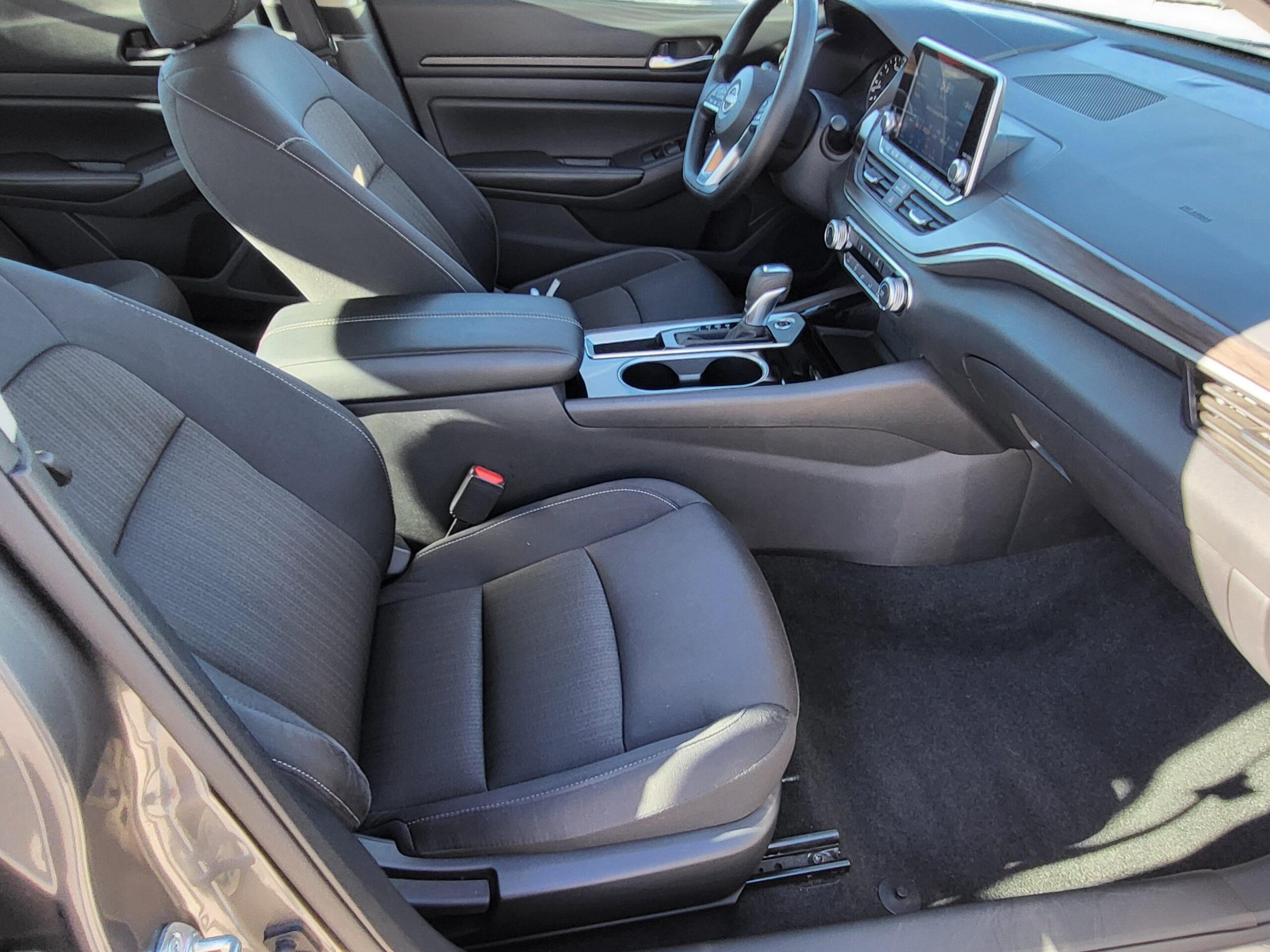 2024 Nissan Altima - Image 14