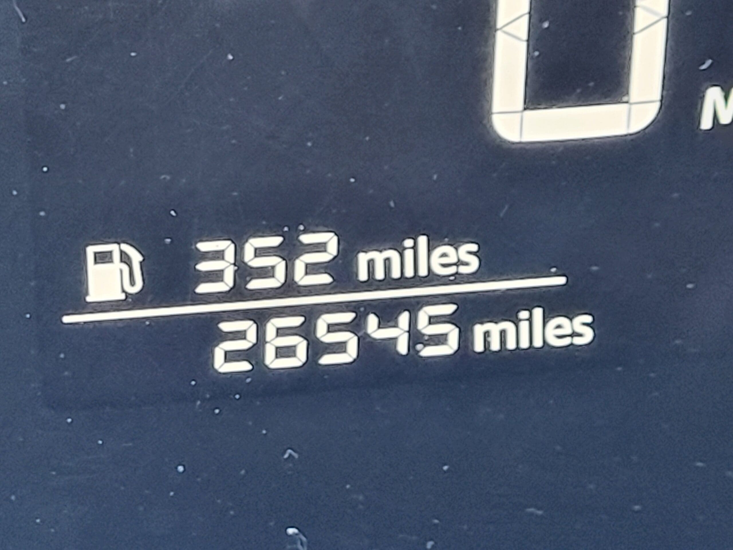 2025 Nissan Kicks - Image 20