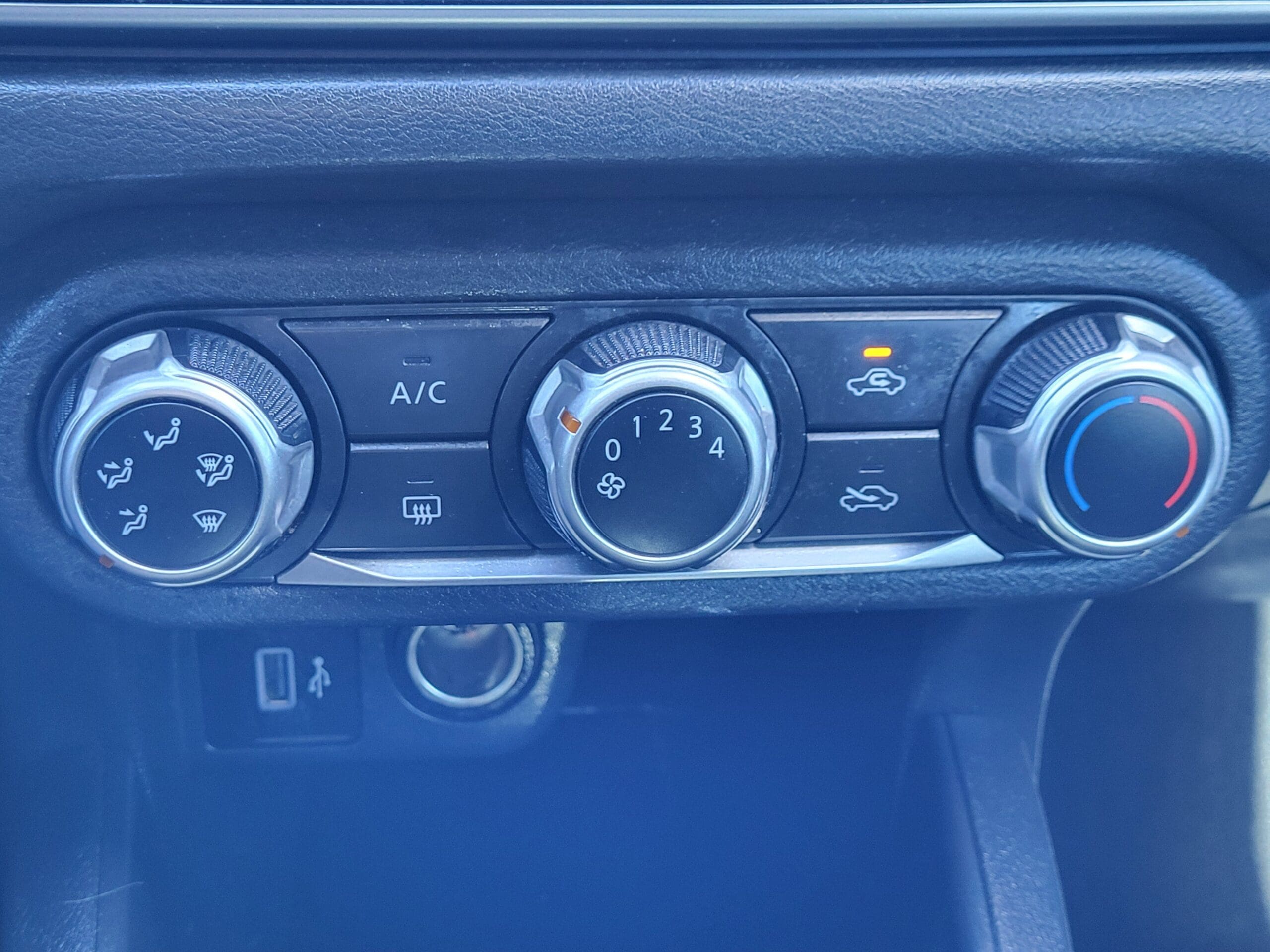 2021 Nissan Versa - Image 23