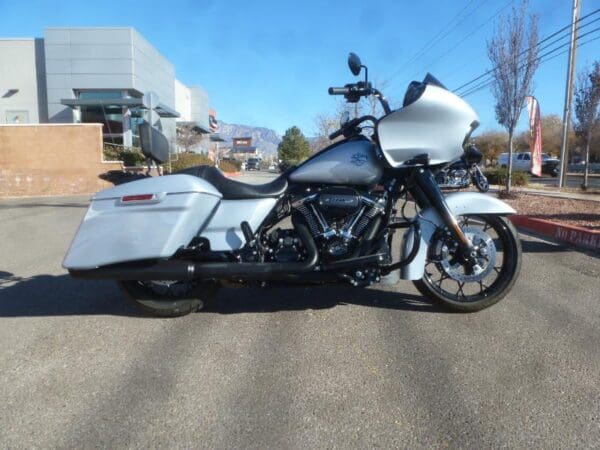 2023 Harley-Davidson FLTRXS