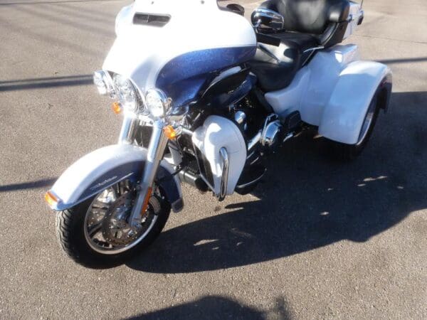 2015 Harley-Davidson FLHTCUTG