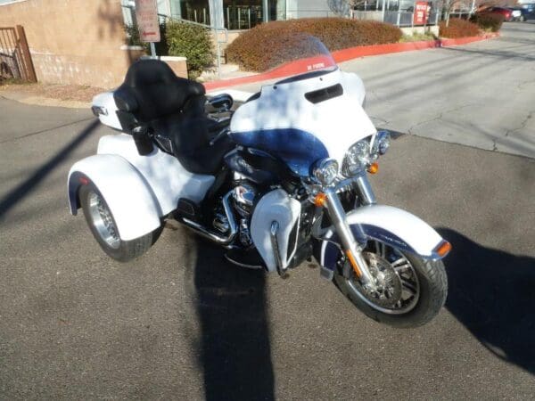 2015 Harley-Davidson FLHTCUTG