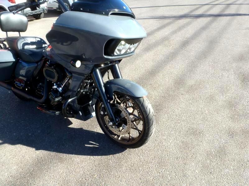 2022 Harley-Davidson FLTRXST - Image 2