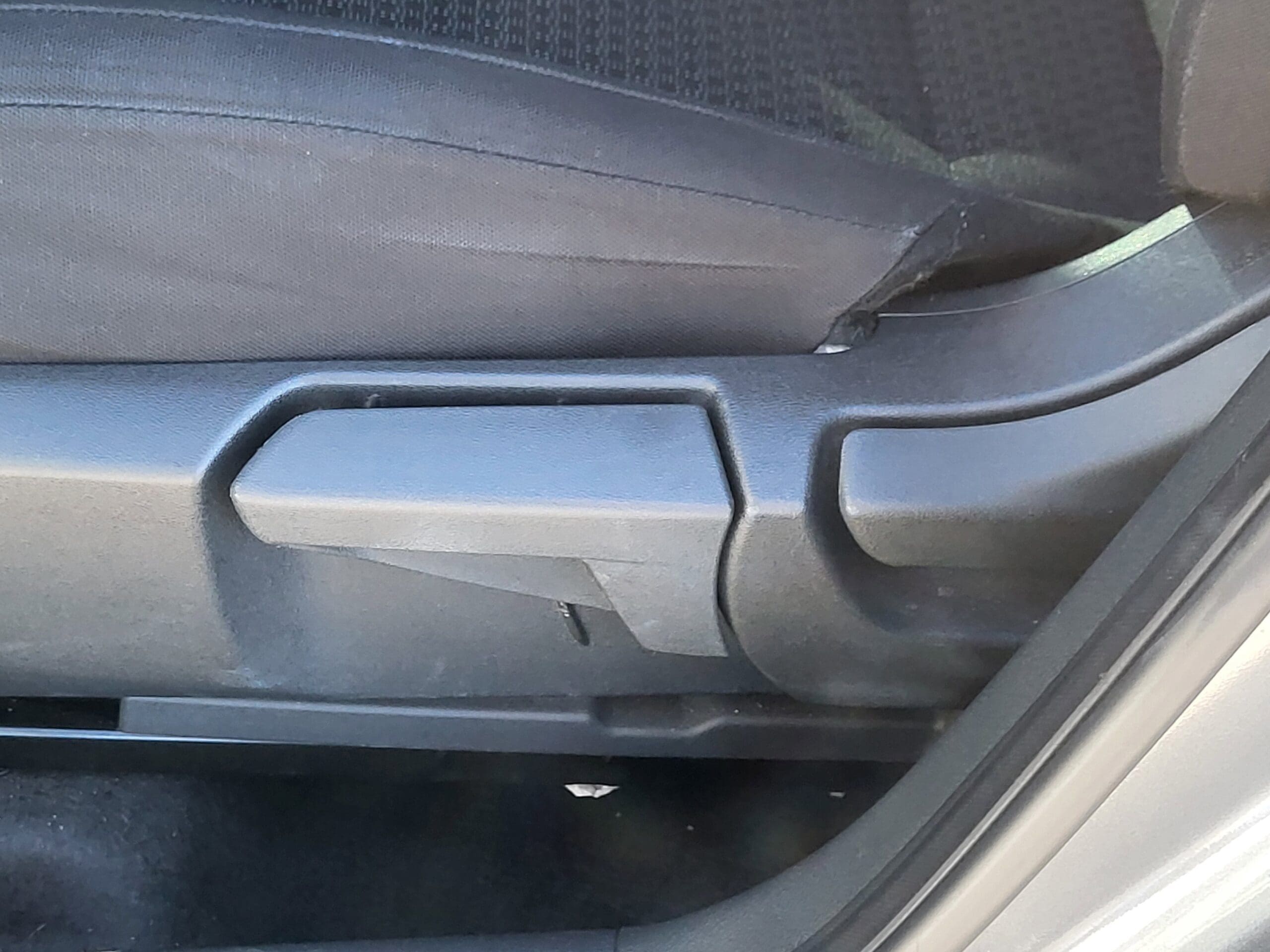 2025 Nissan Kicks - Image 7