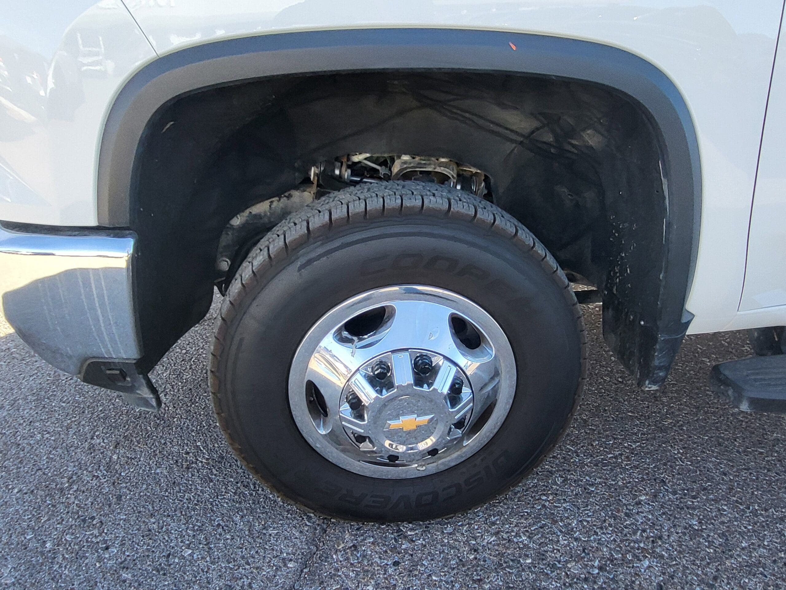 2024 Chevrolet Silverado 3500HD - Image 18