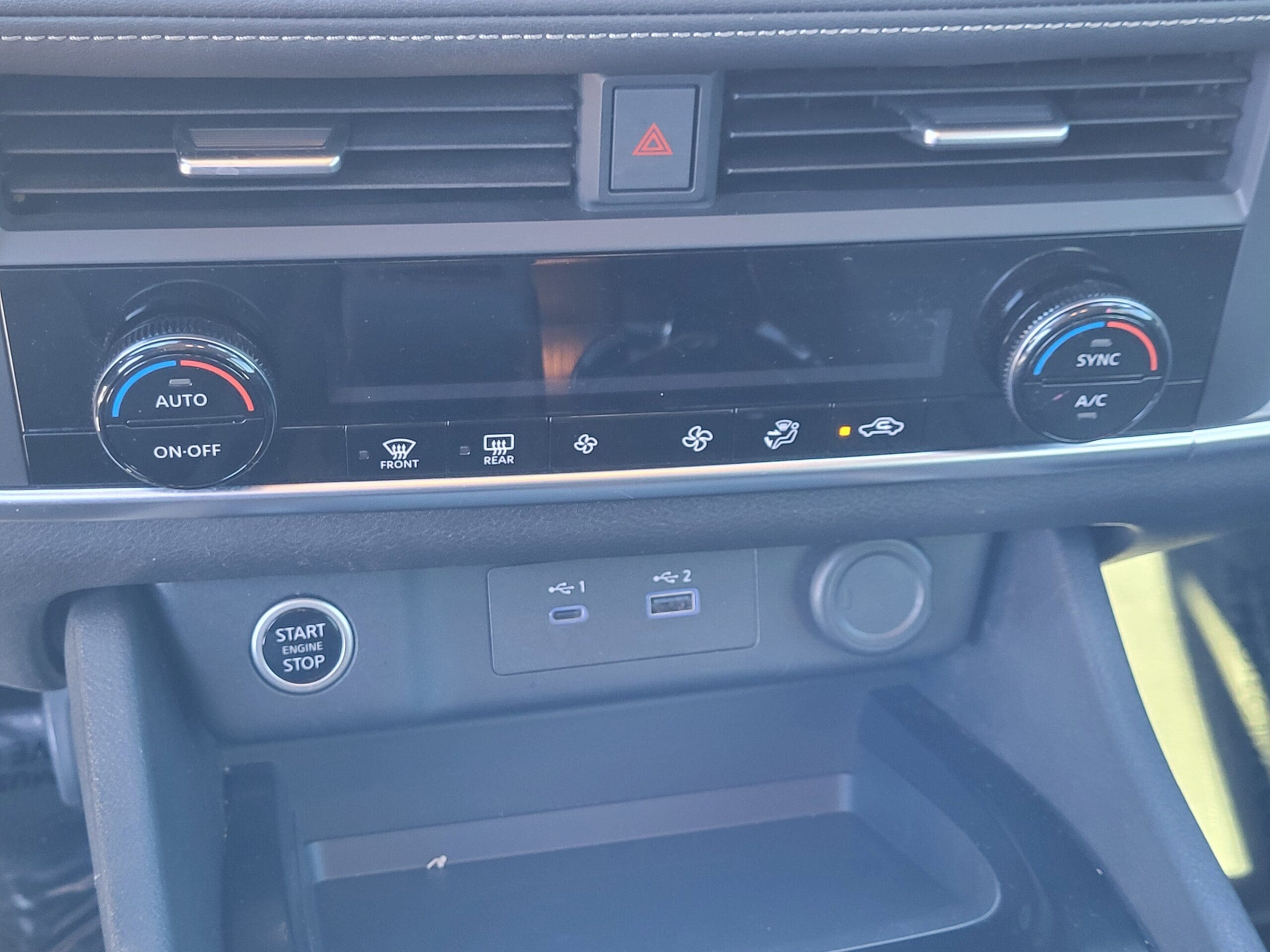 2023 Nissan Rogue - Image 25