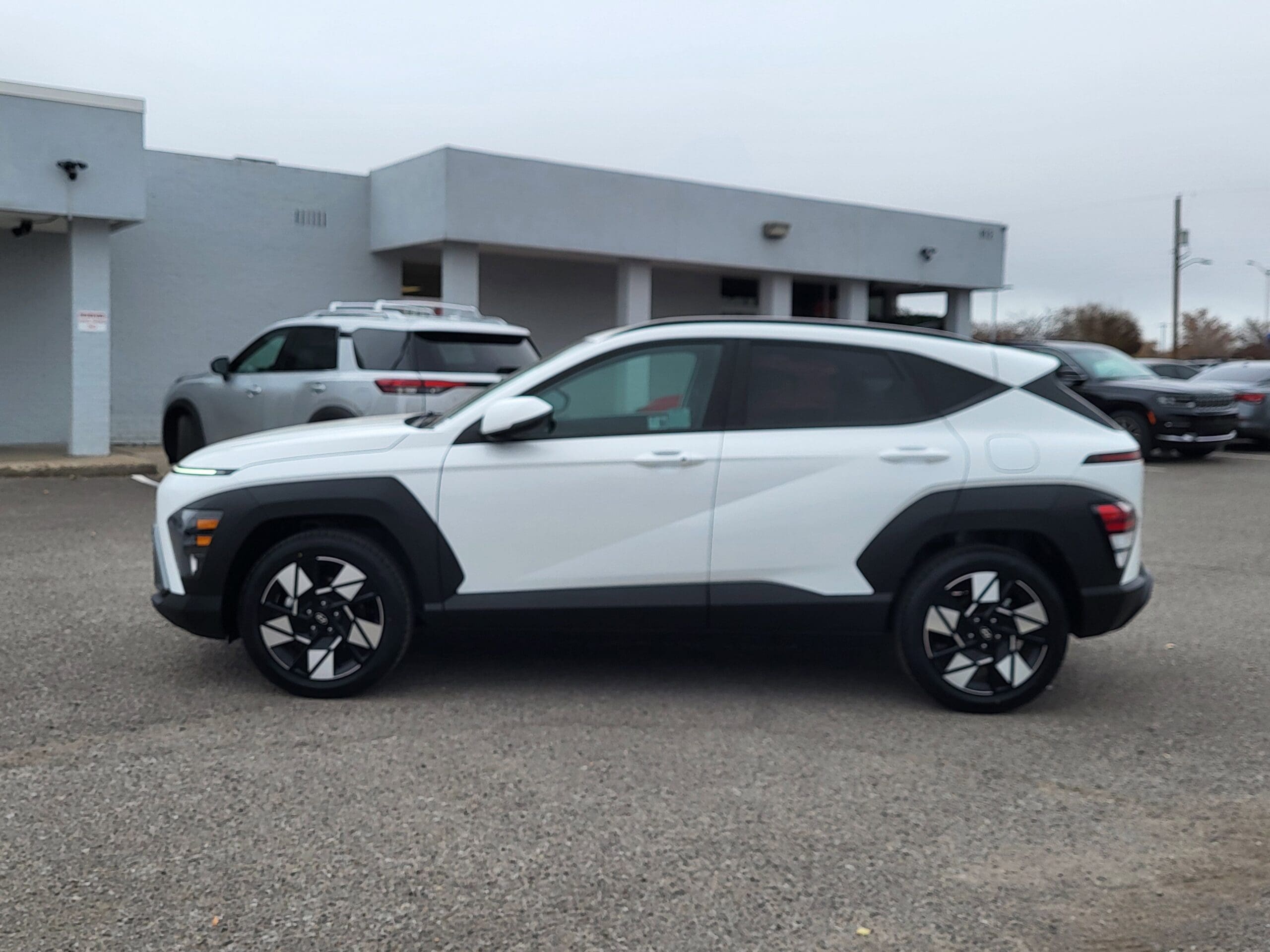 2024 Hyundai Kona - Image 2