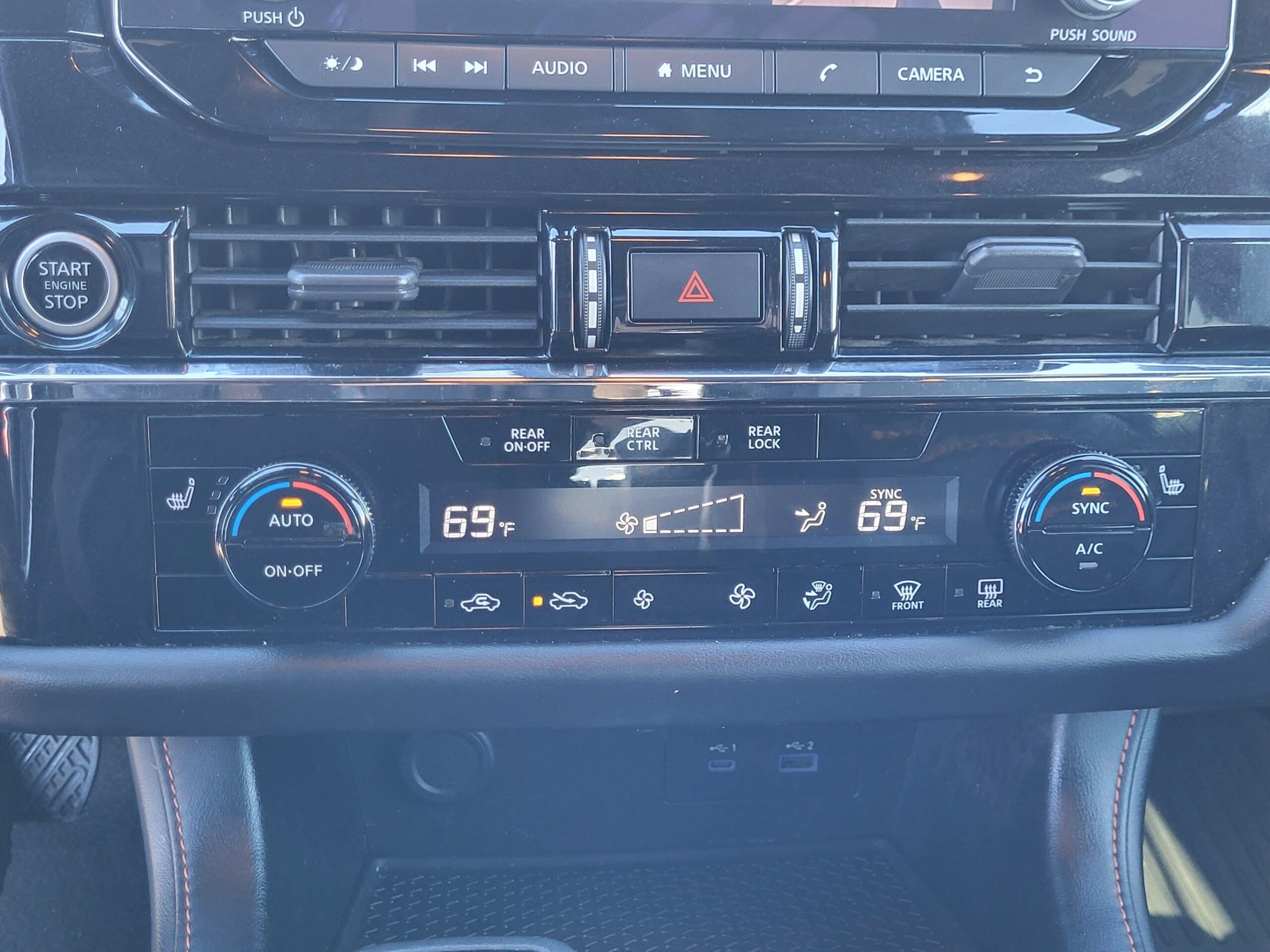 2023 Nissan Pathfinder - Image 25