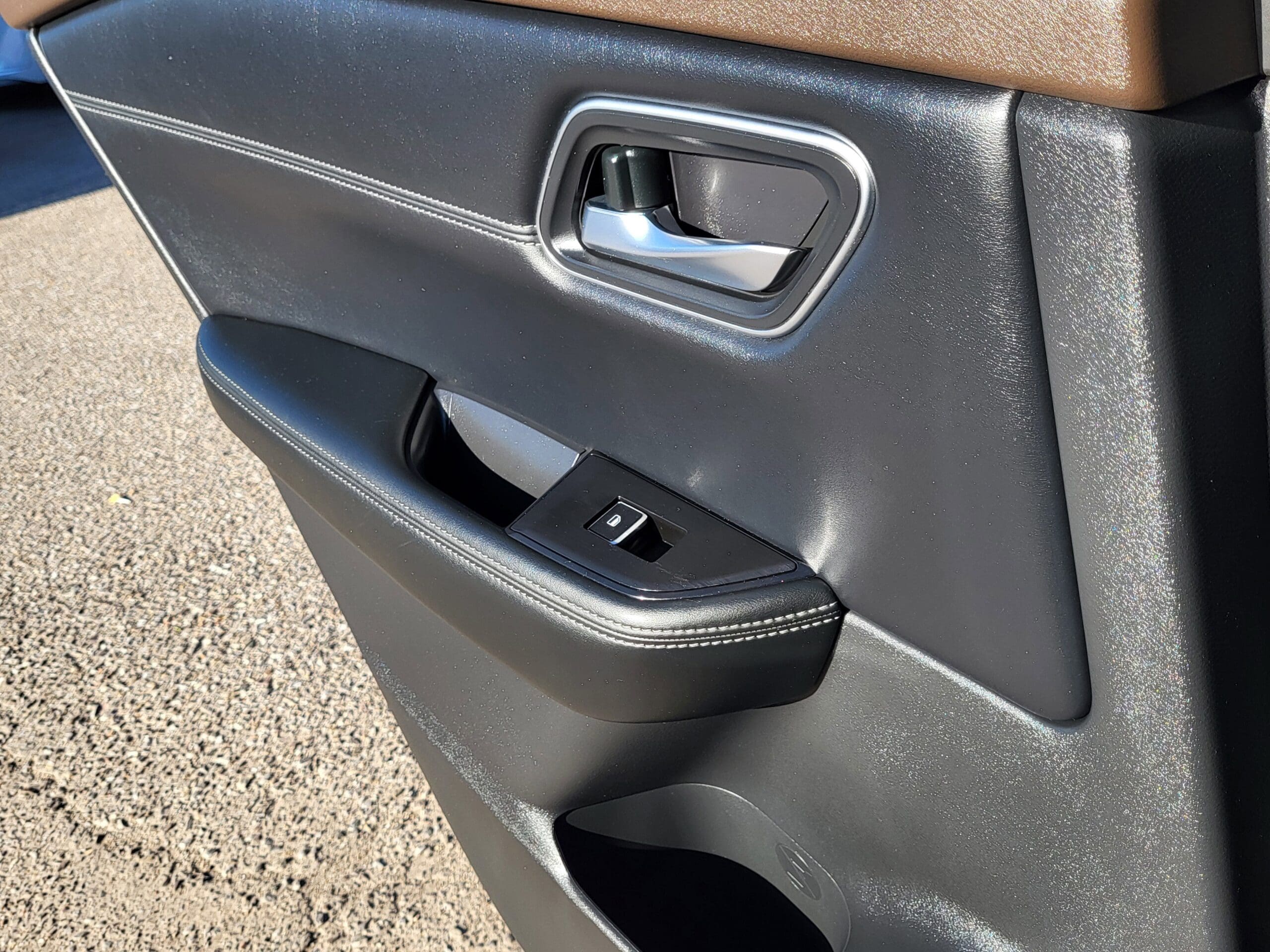 2023 Nissan Rogue - Image 10