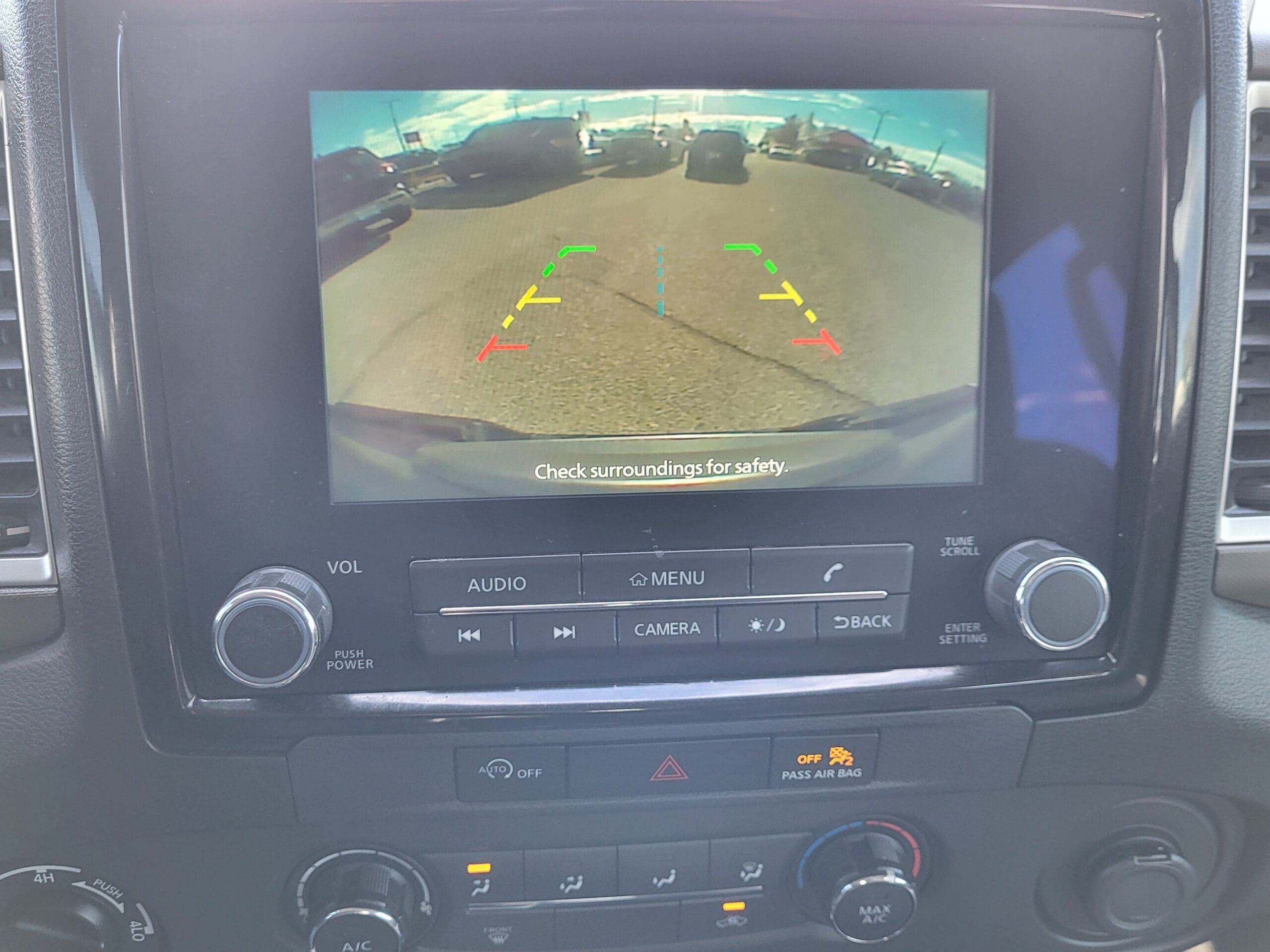 2023 Nissan Frontier - Image 25