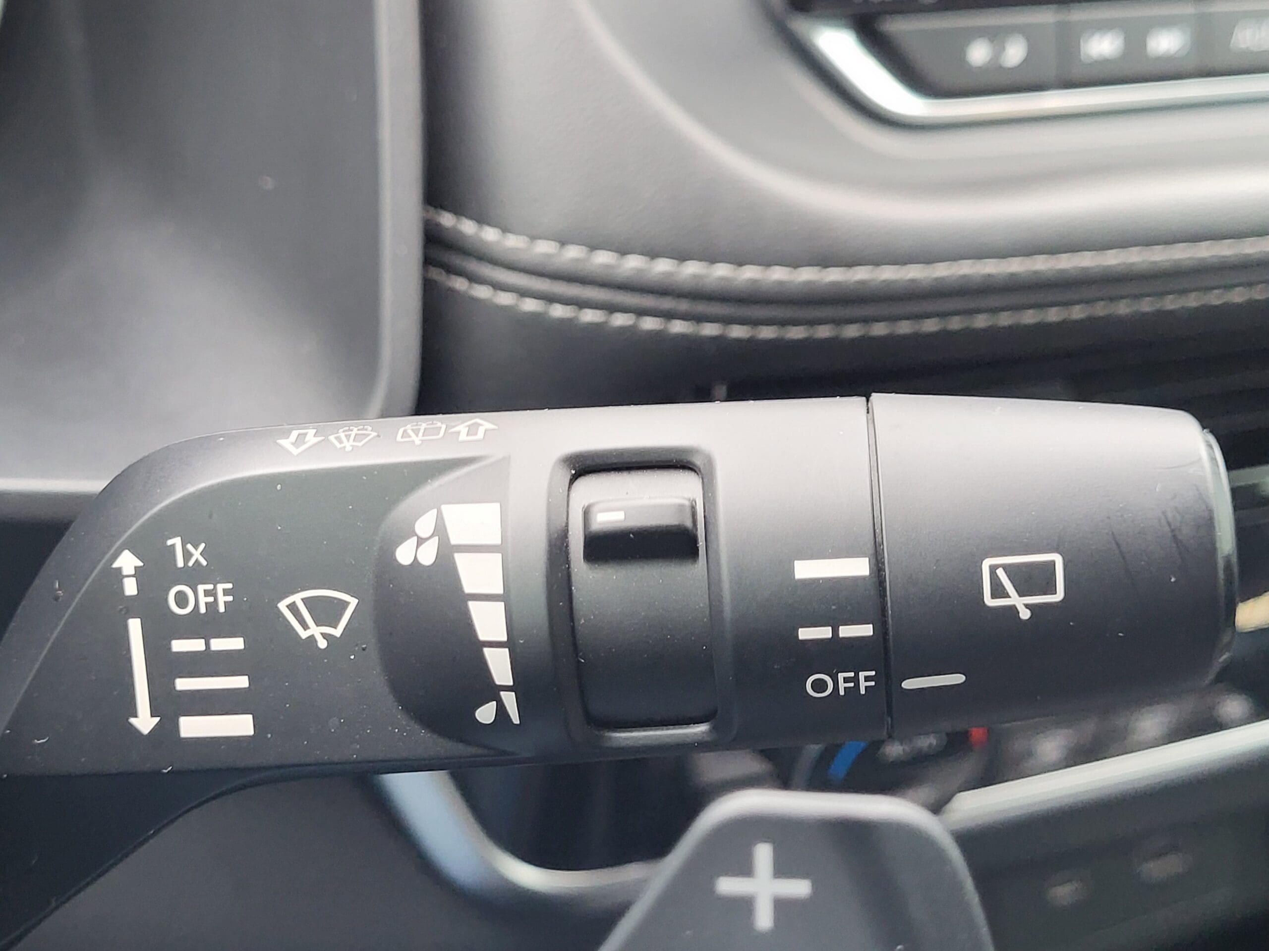 2022 Nissan Rogue - Image 26