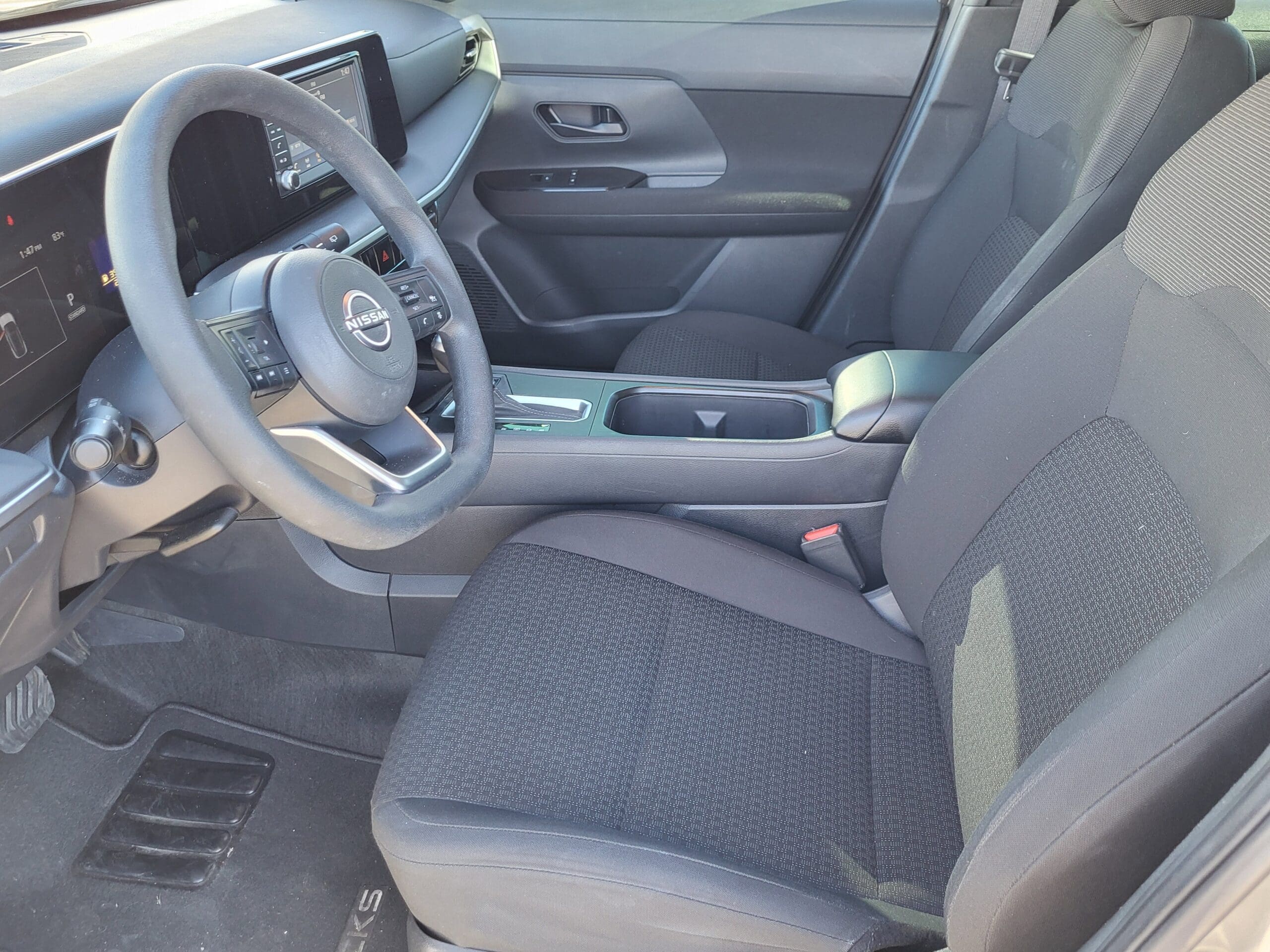 2025 Nissan Kicks - Image 8