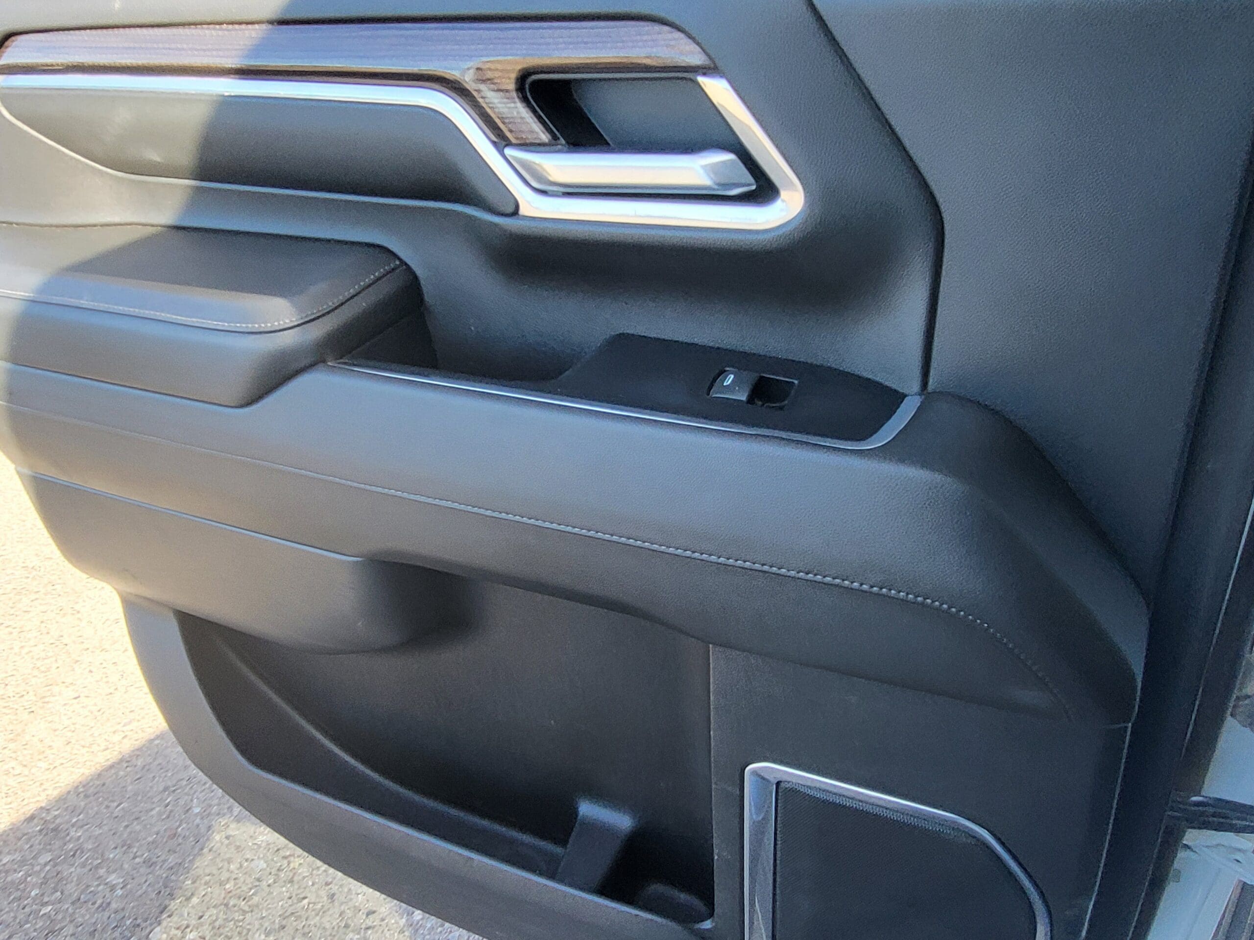 2024 Chevrolet Silverado 3500HD - Image 11