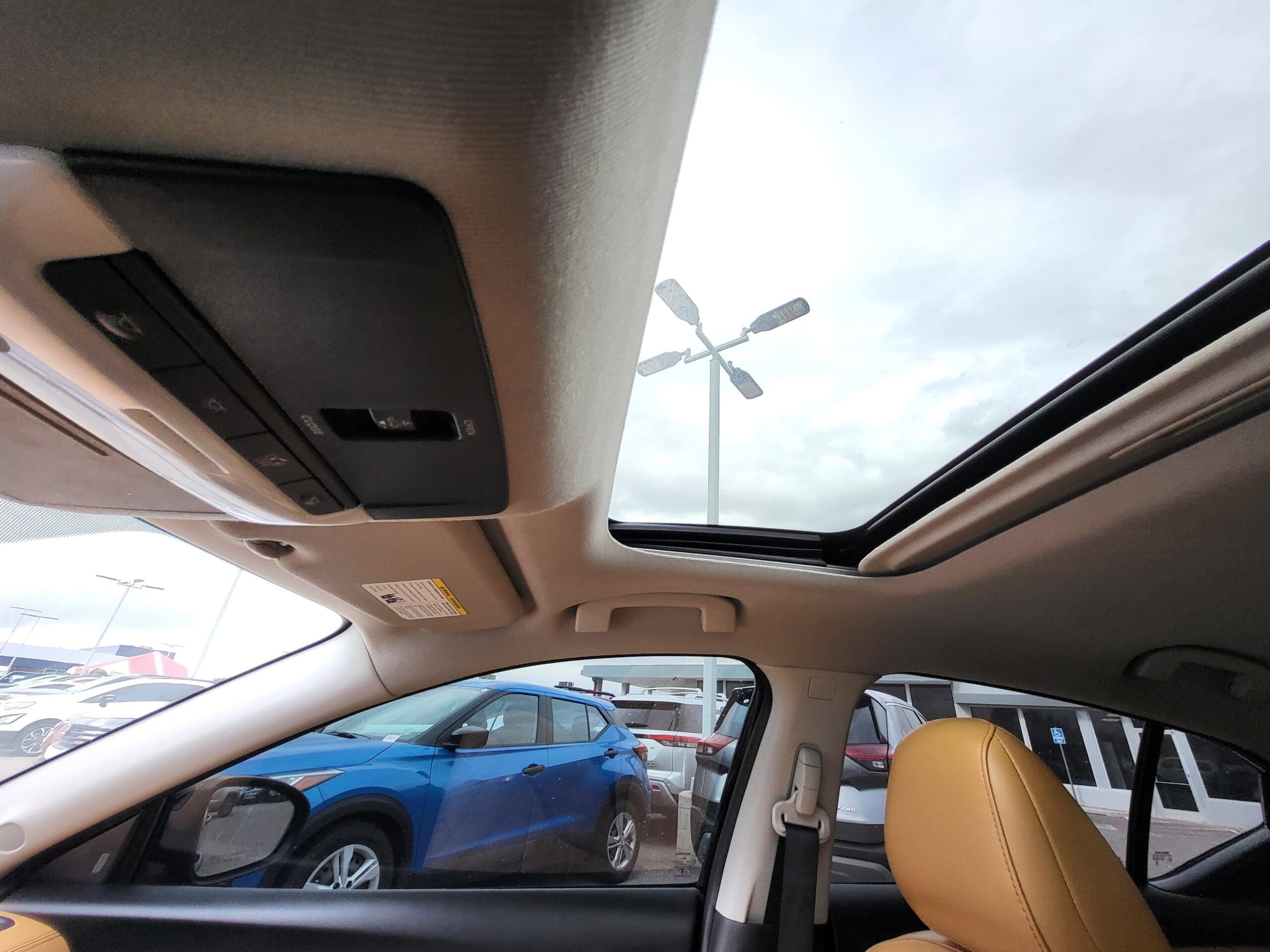 2024 Nissan Sentra - Image 28