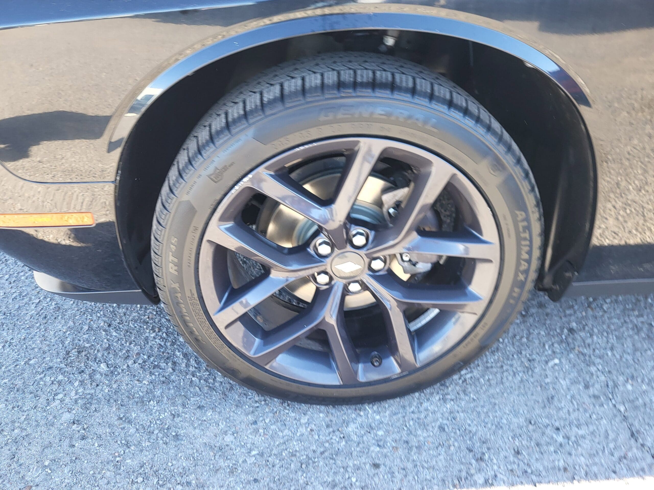 2021 Dodge Challenger - Image 16