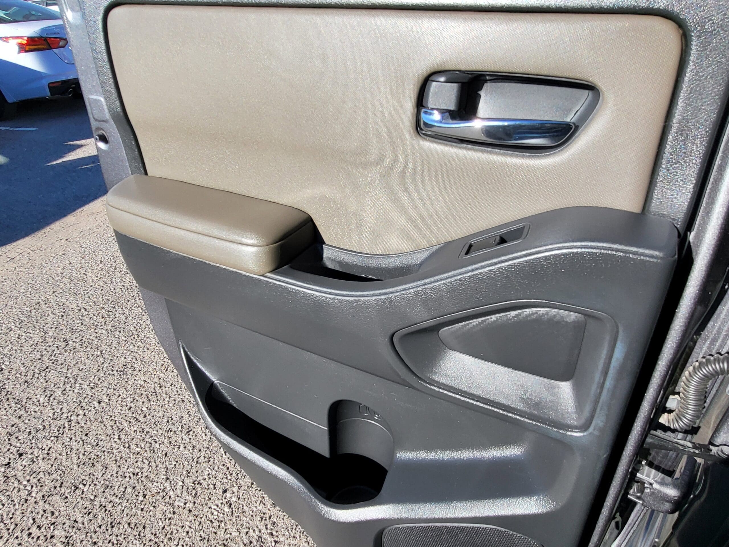 2022 Nissan Frontier - Image 11