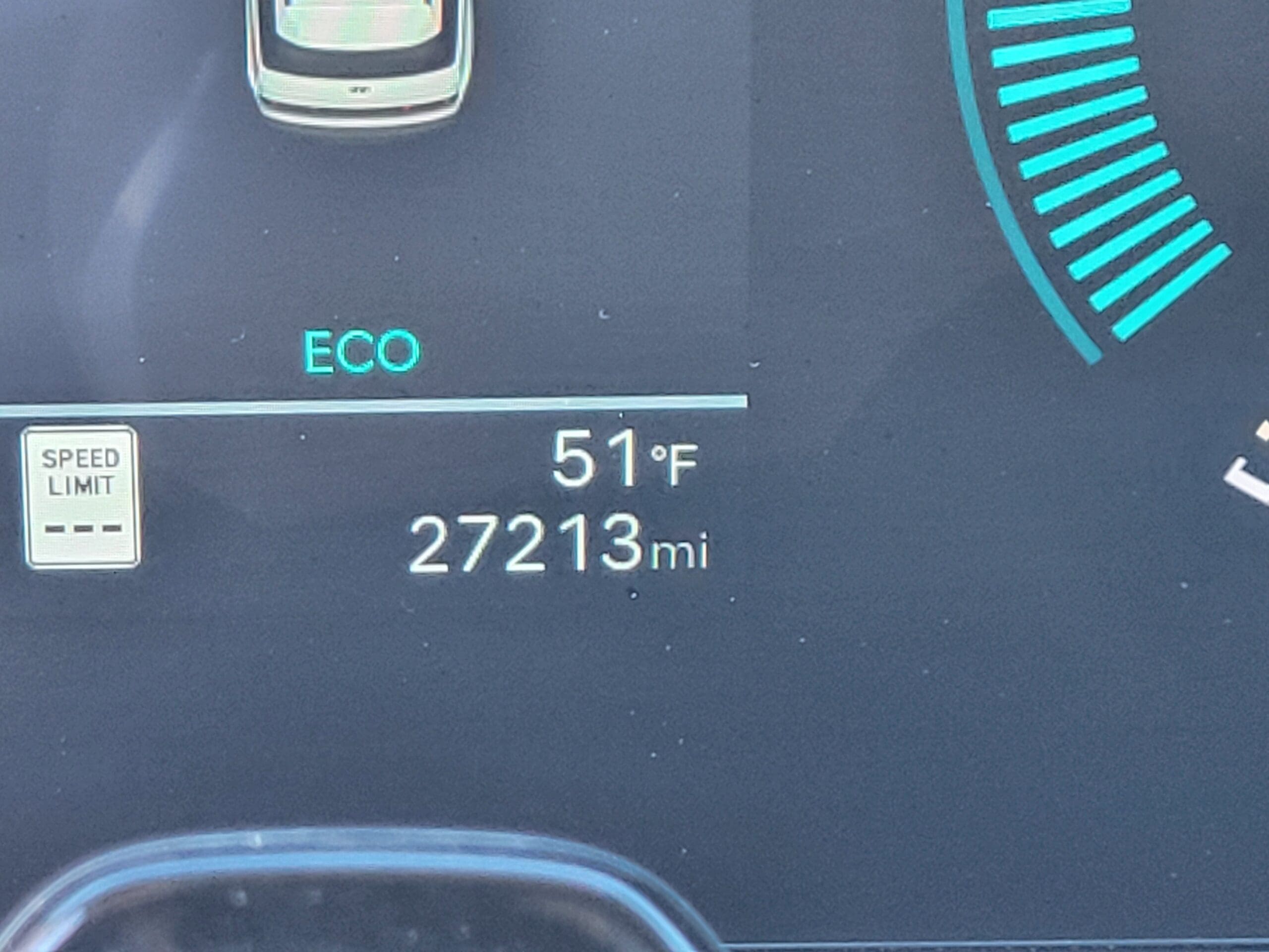 2025 Hyundai Santa Fe Hybrid - Image 23