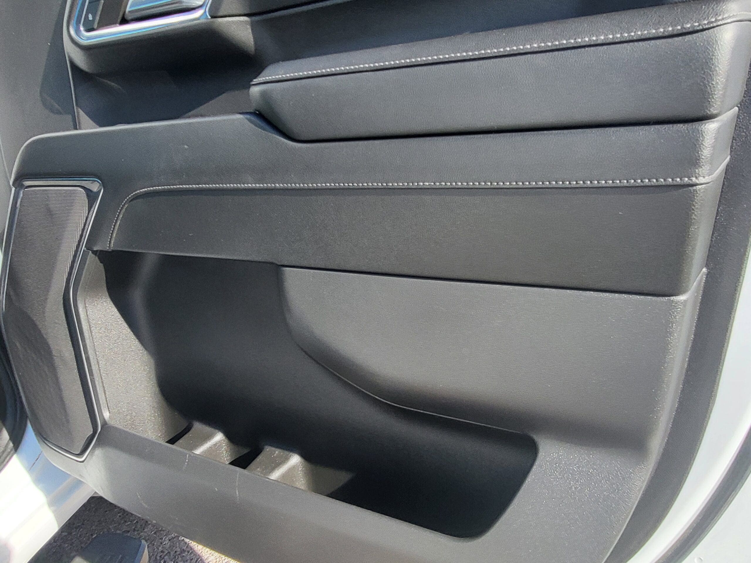 2024 Chevrolet Silverado 3500HD - Image 16