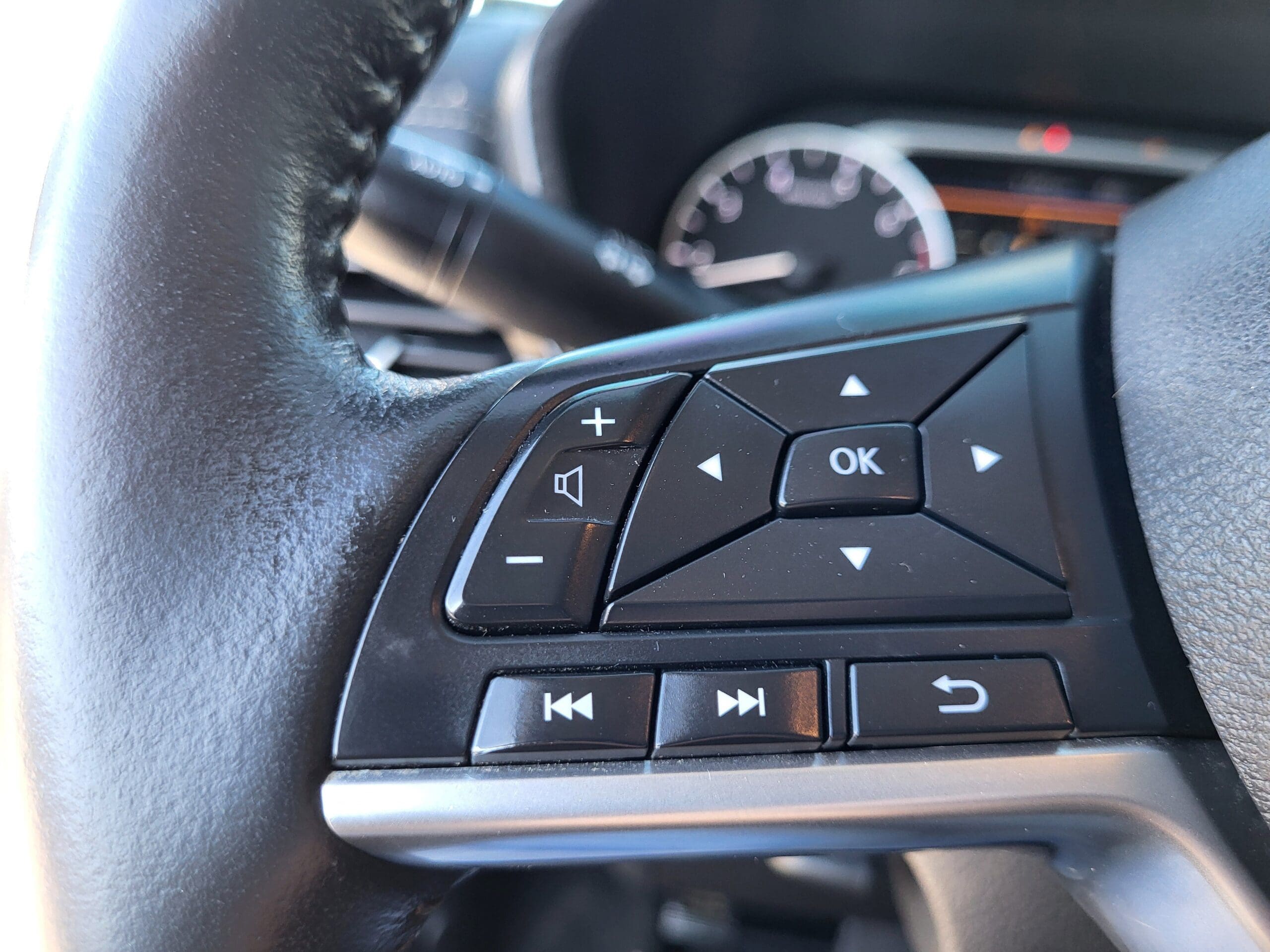 2023 Nissan Sentra - Image 20