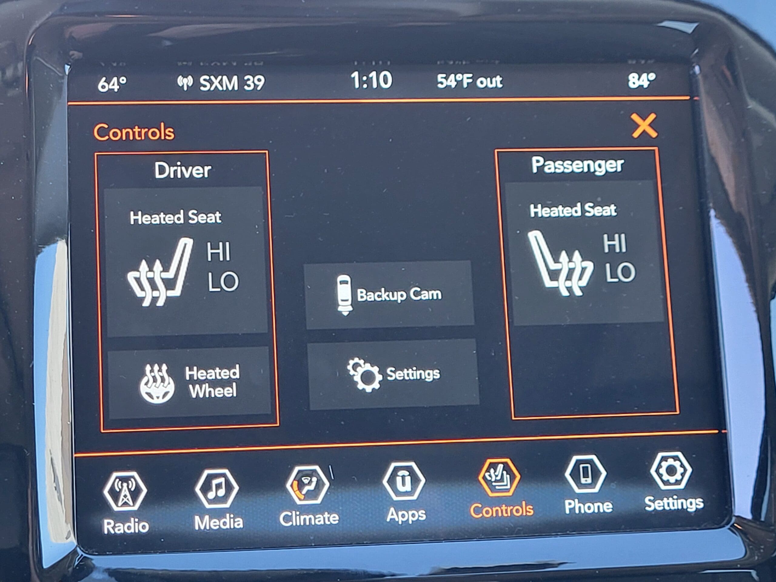 2022 Jeep Cherokee - Image 25