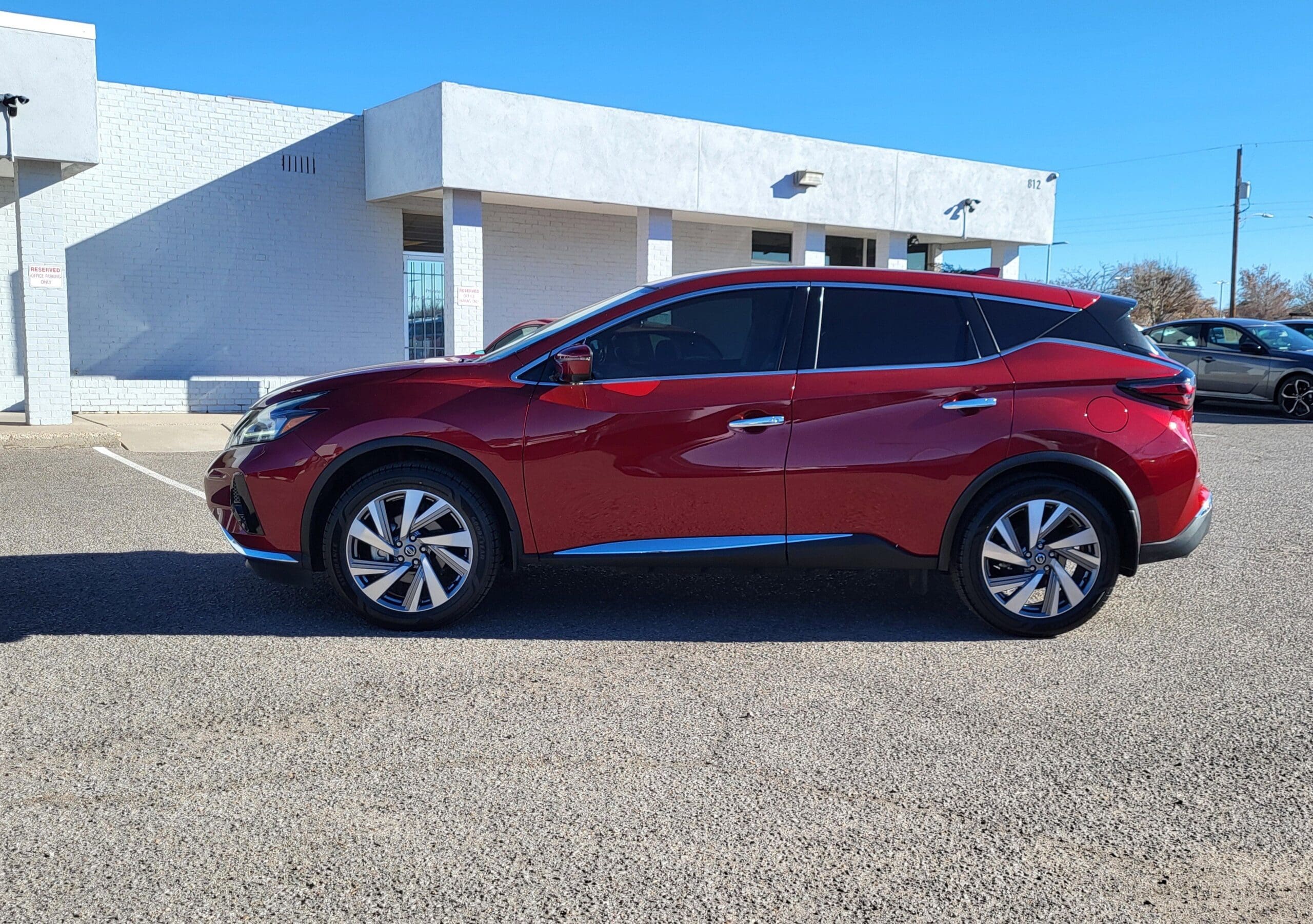 2021 Nissan Murano - Image 2